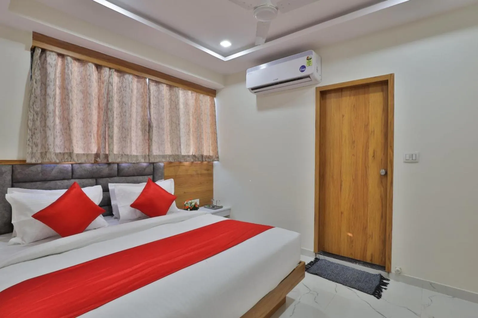 Bed in Hotel Vimal Inn