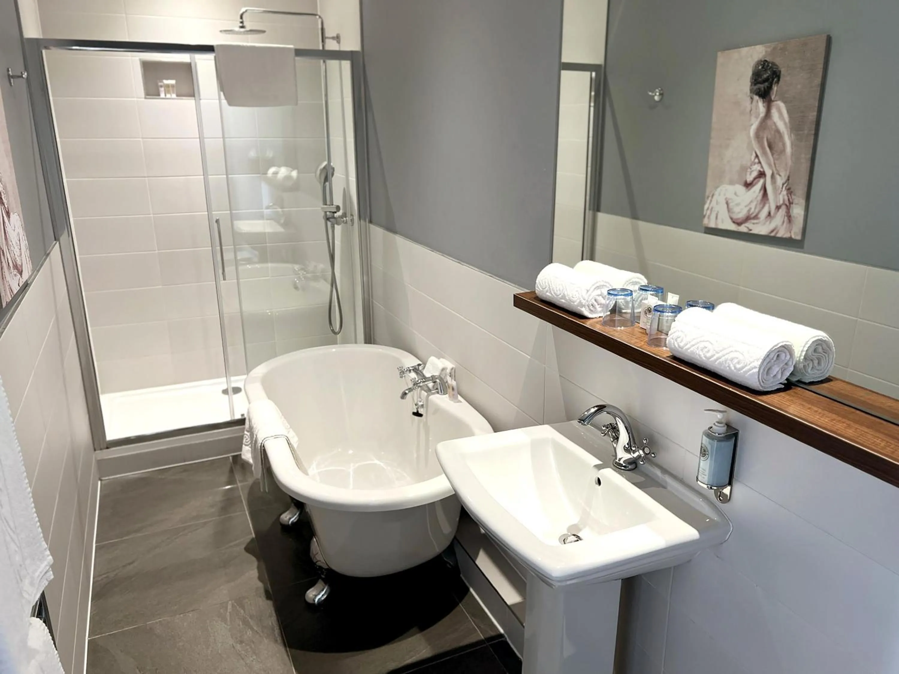 Bathroom in The View Hotel Folkestone, a member of Radisson Individuals