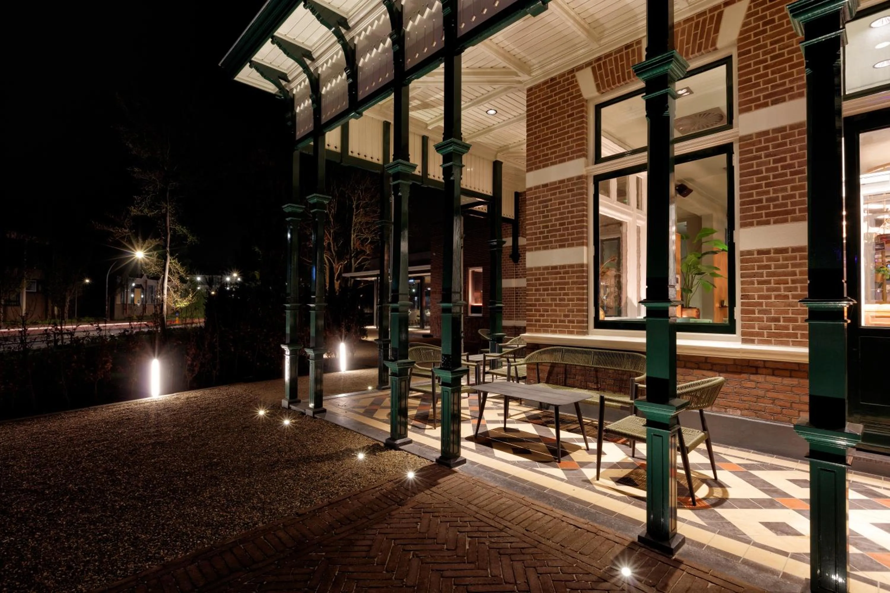 Property building in Wapen van Hengelo Residence Suites - digital key by SMS and email