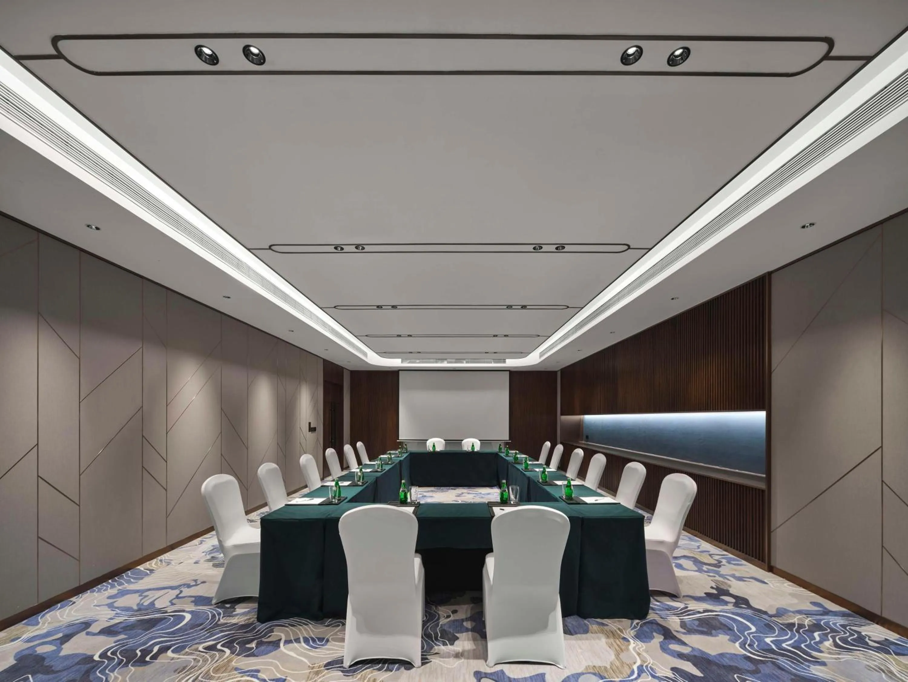 Meeting/conference room in Hilton Garden Inn Nantong Rudong