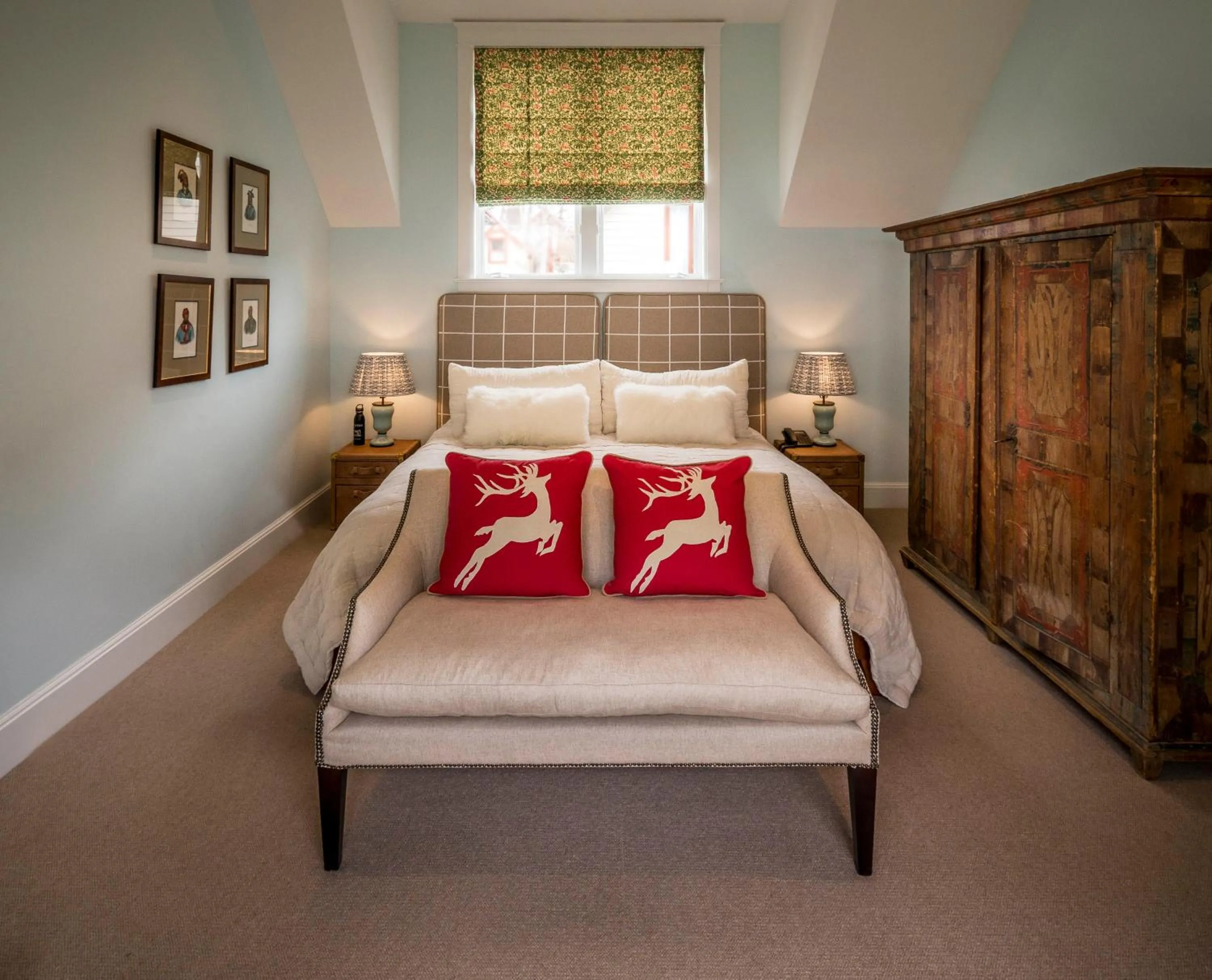 Bedroom in Dunton Town House Hotel