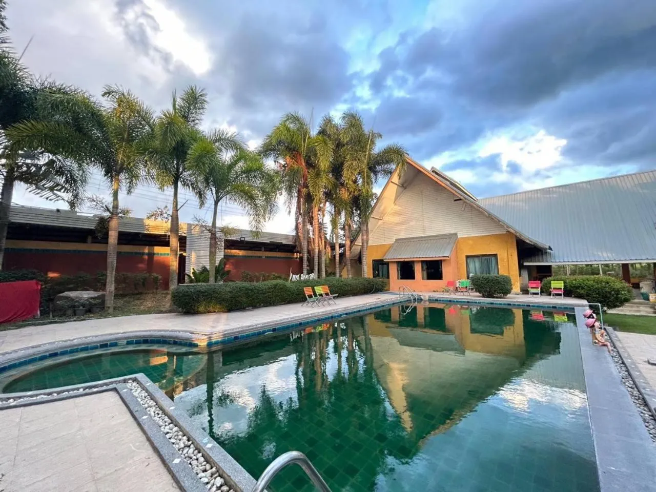 Property building in Petpumok Wangnamkhiao Hotel