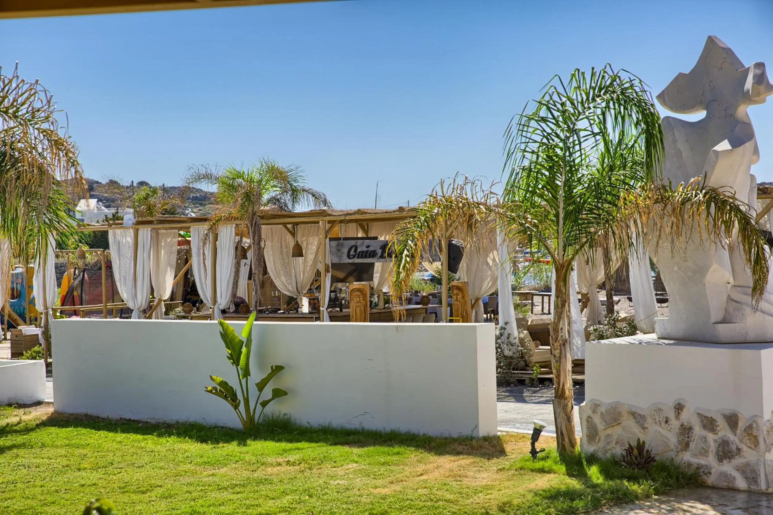 Alia Beachfront Suites and Spa