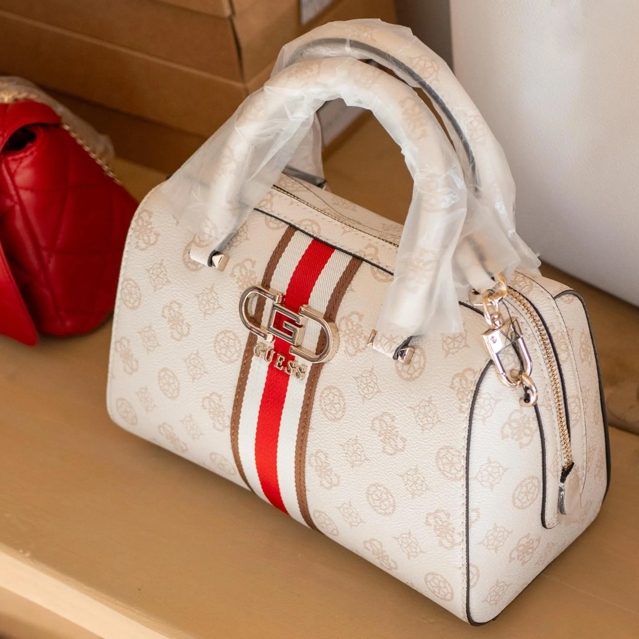 Alia Beachfront Suites and Spa