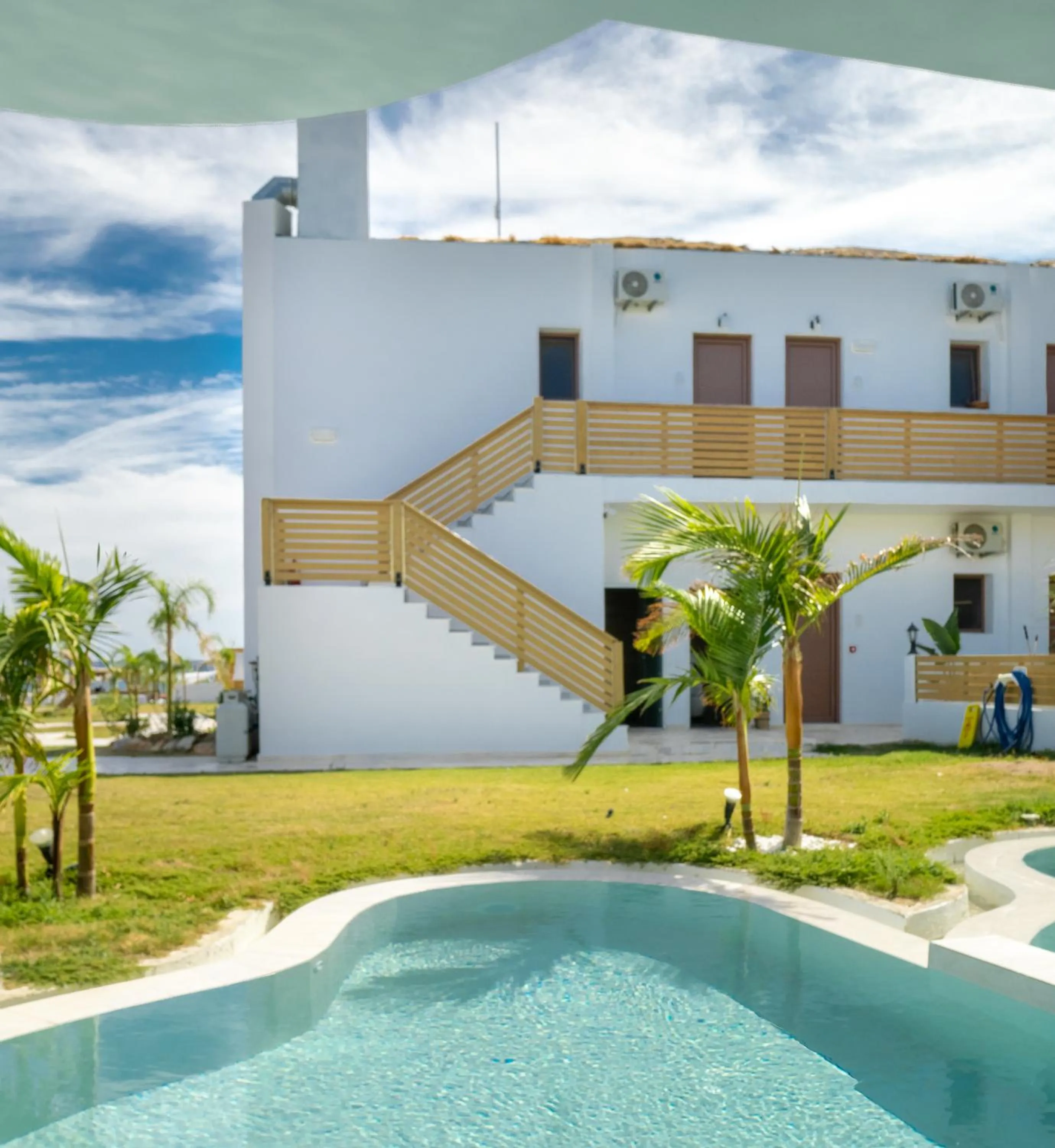 Alia Beachfront Suites and Spa