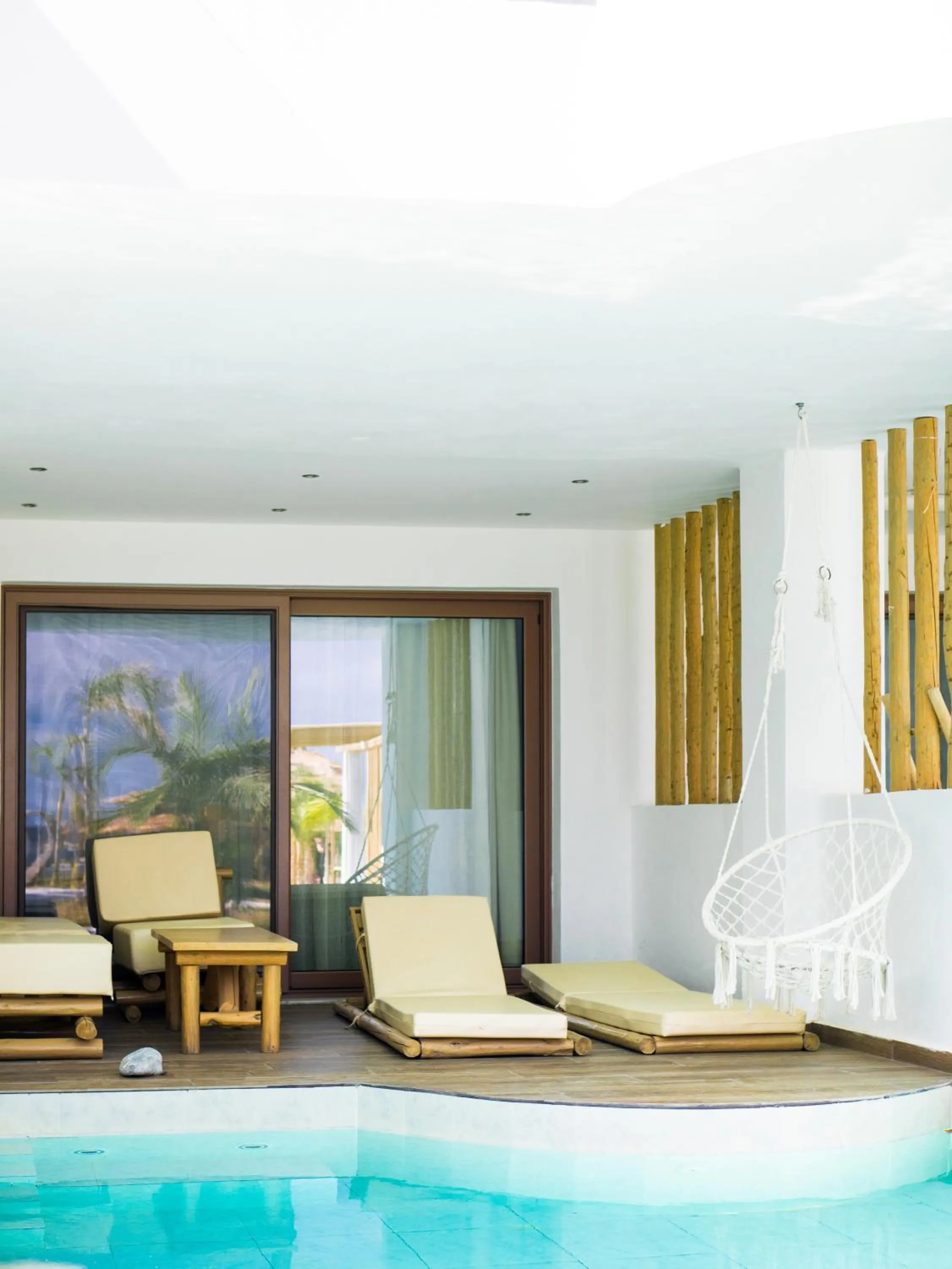 Alia Beachfront Suites and Spa