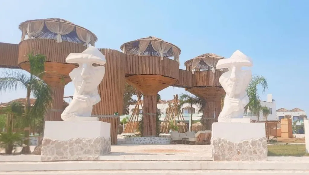 Alia Beachfront Suites and Spa