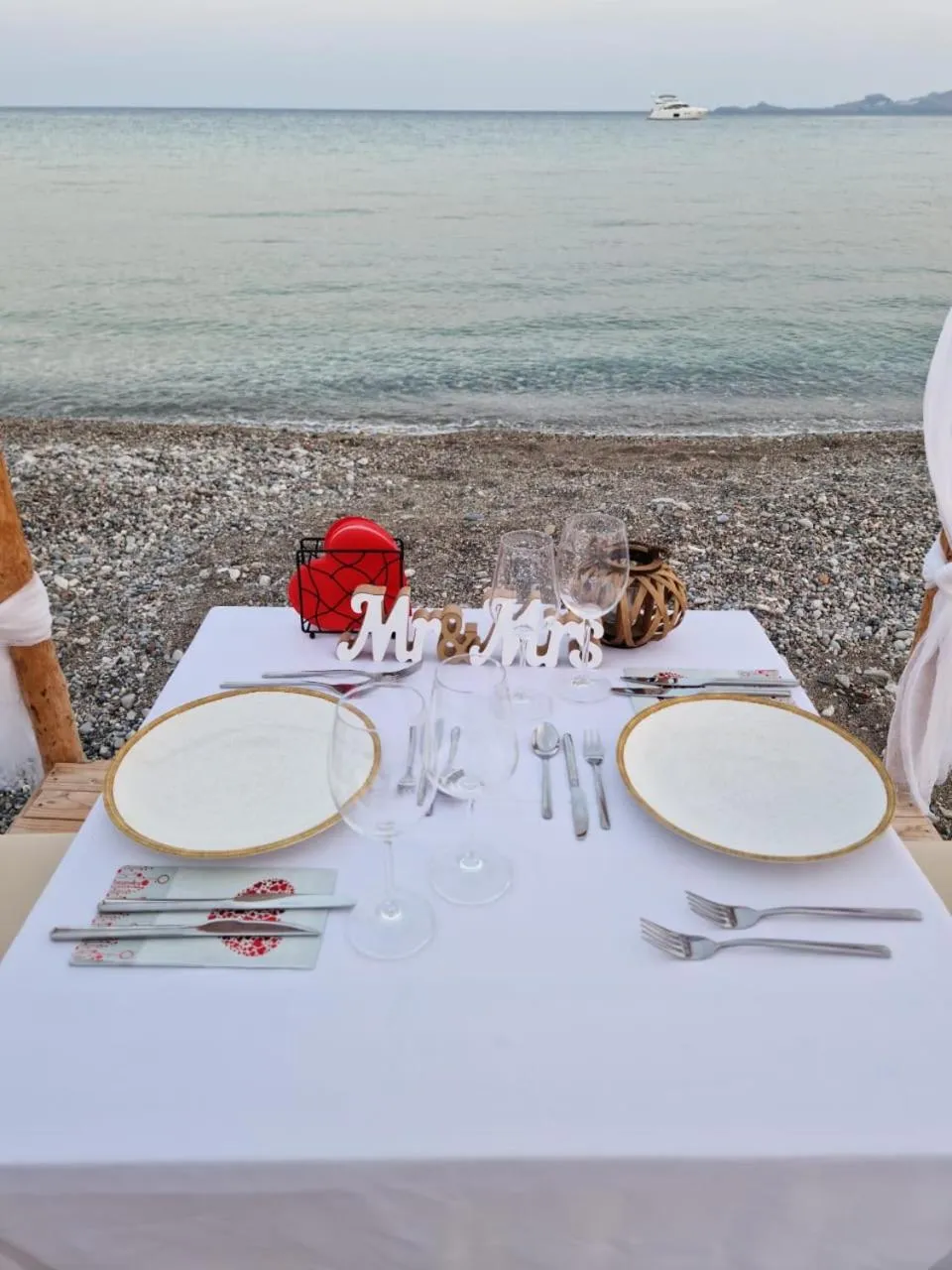 Alia Beachfront Suites and Spa