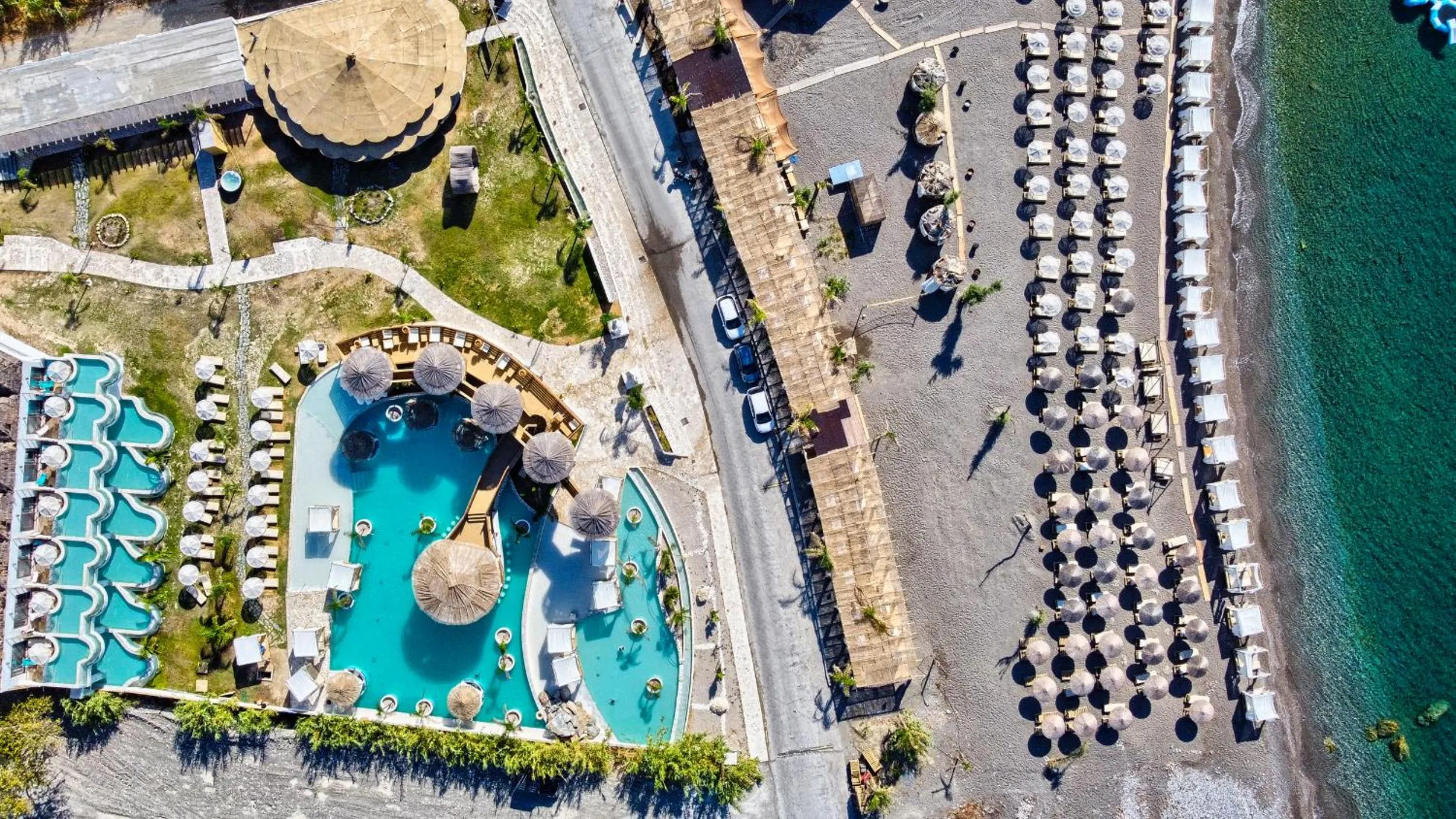 Alia Beachfront Suites and Spa