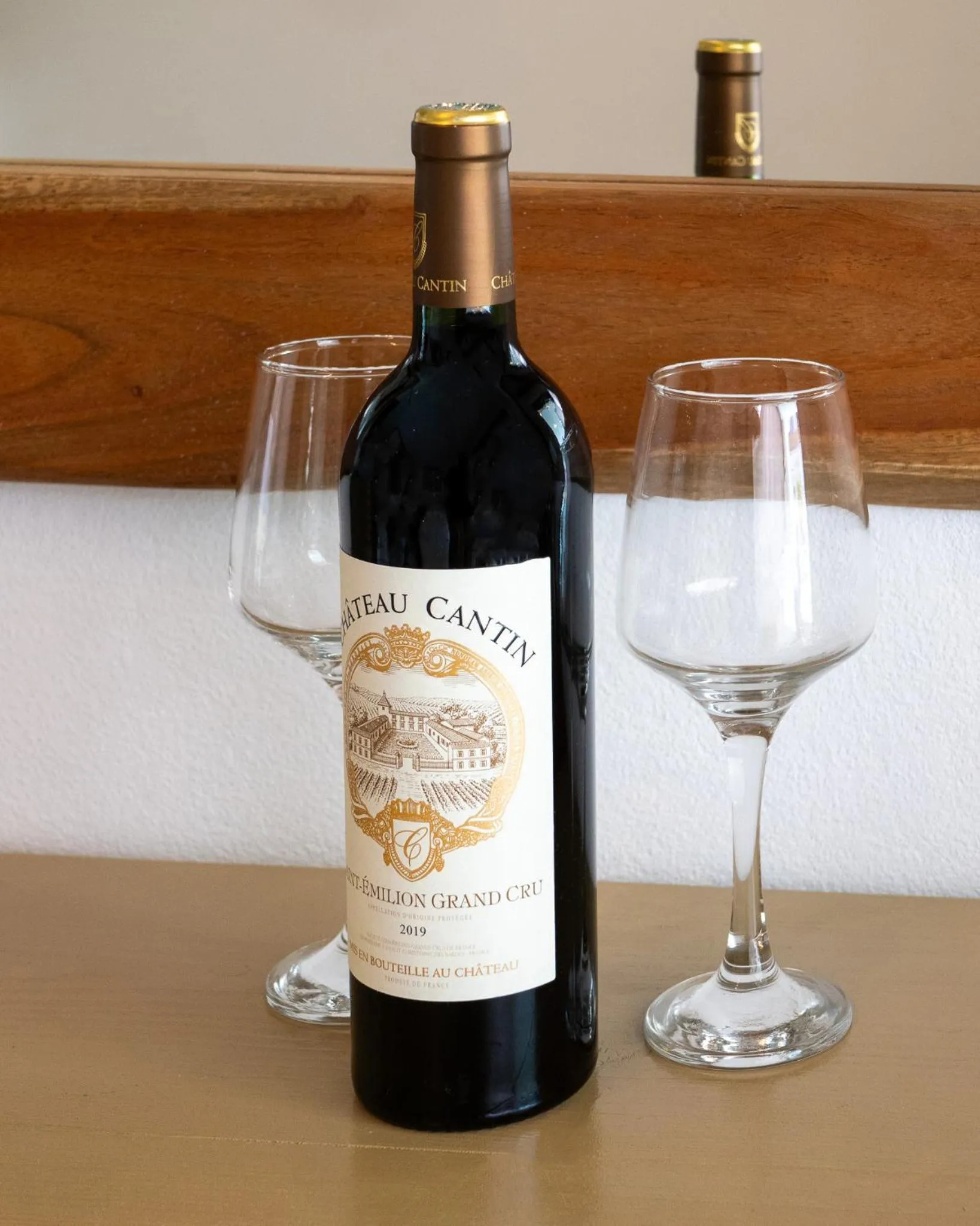 Alia Beachfront Suites and Spa