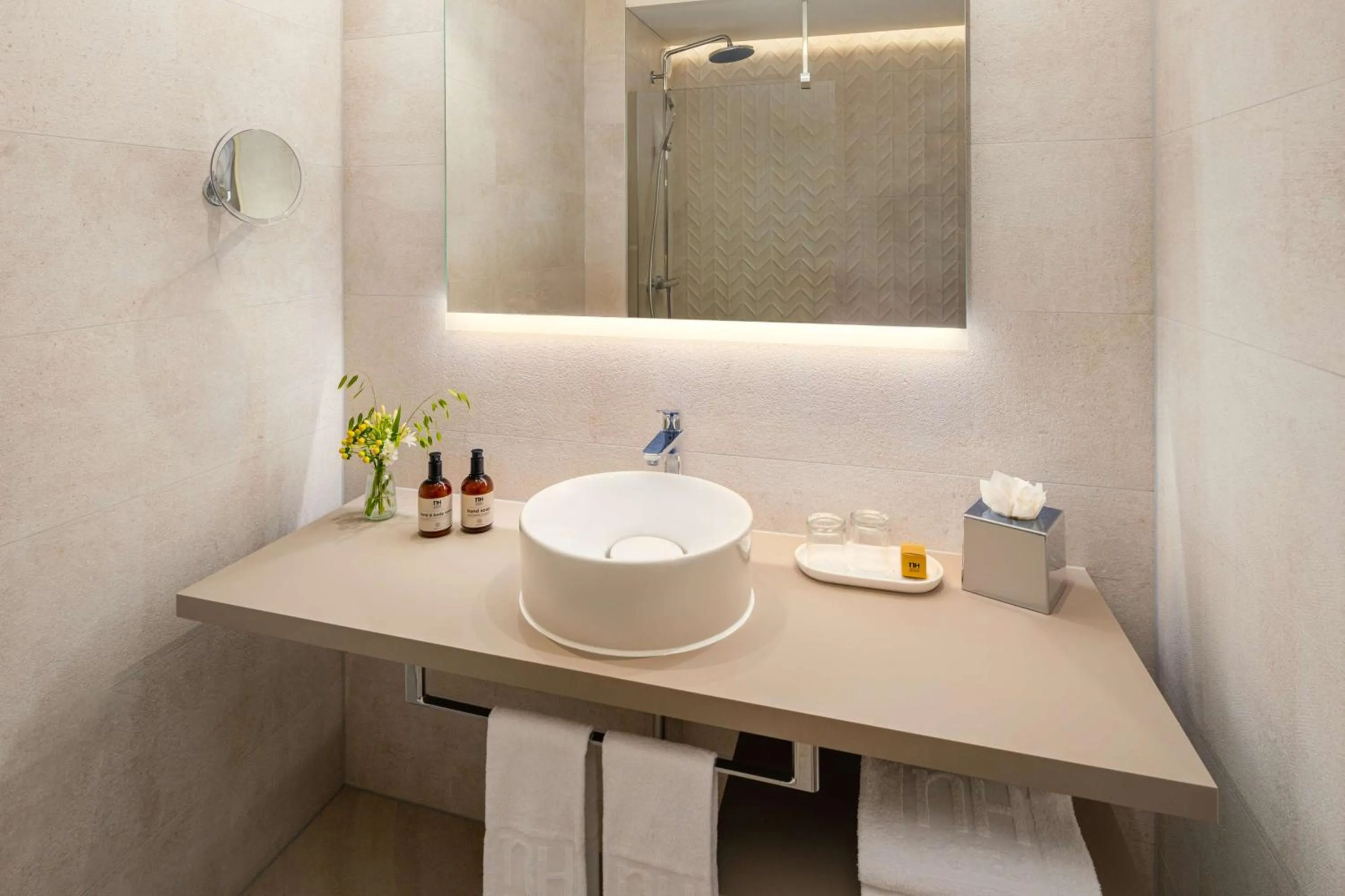 Bedroom in NH Groningen Hotel