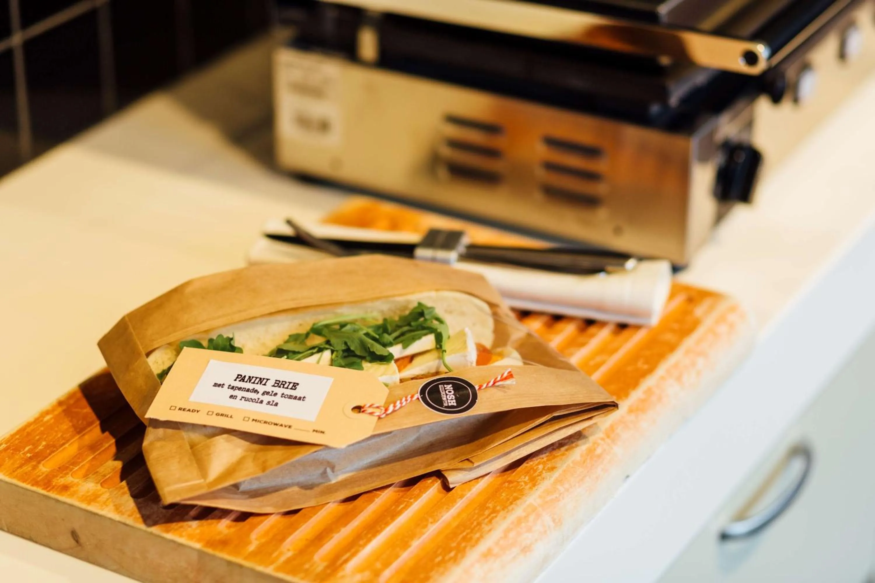 Lounge or bar in NH Groningen Hotel