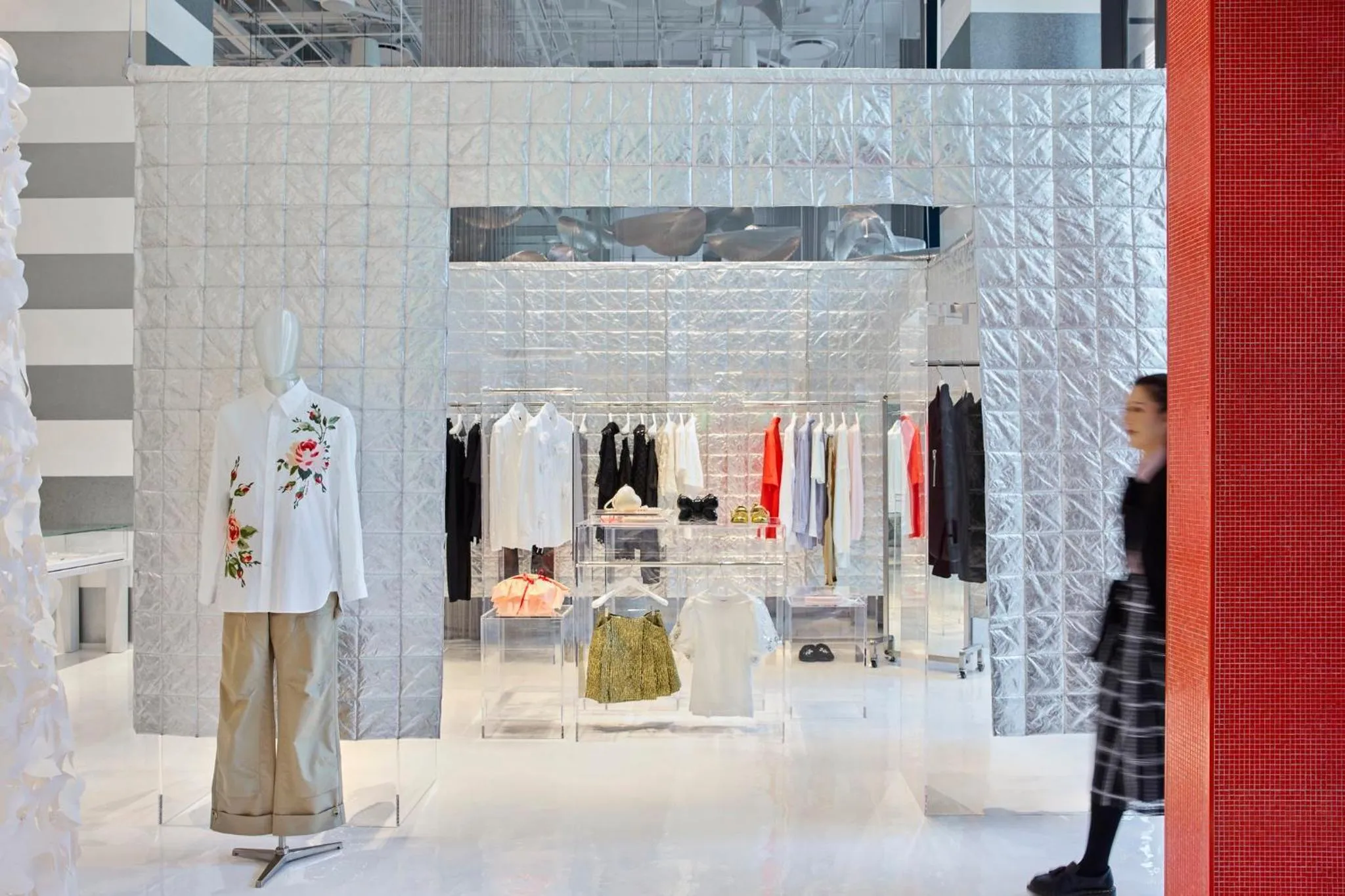 Nearby landmark in COMO Metropolitan Singapore