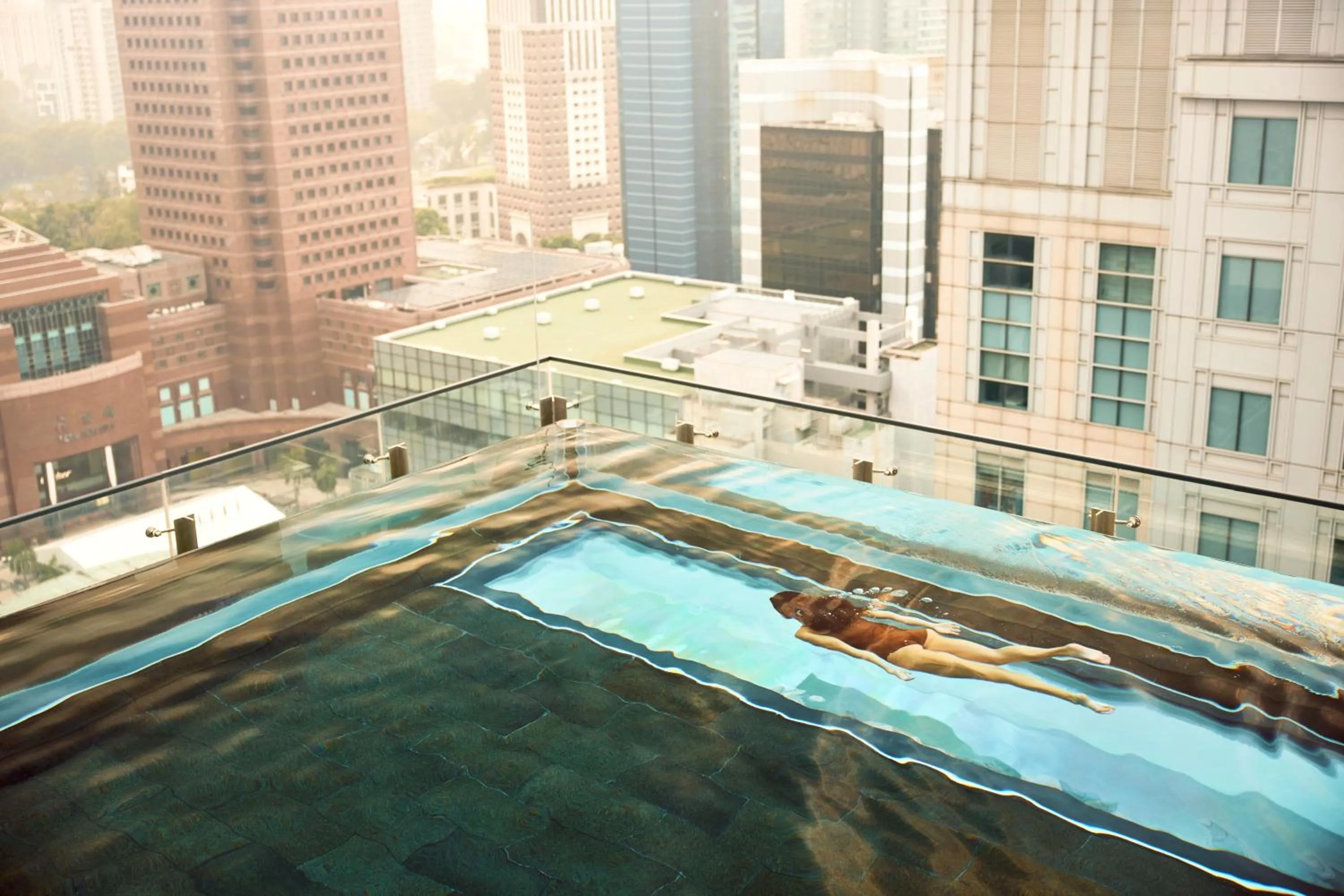 Swimming pool in COMO Metropolitan Singapore