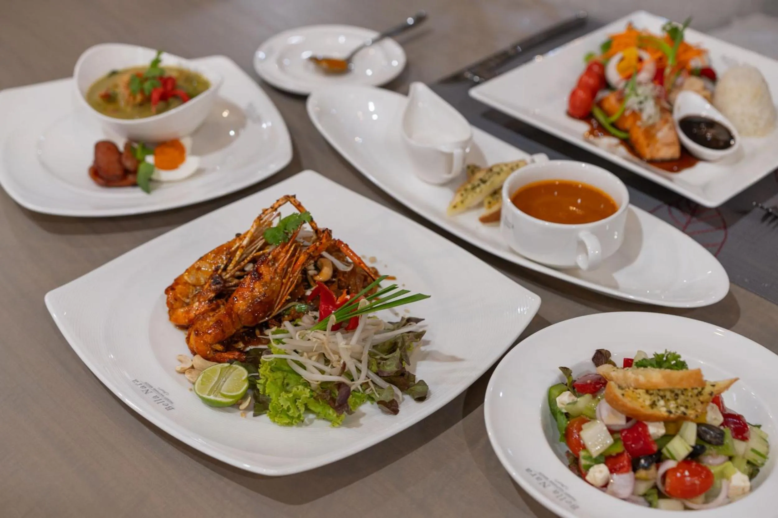 Restaurant/places to eat in Bella Nara Phuket Naiyang Beach