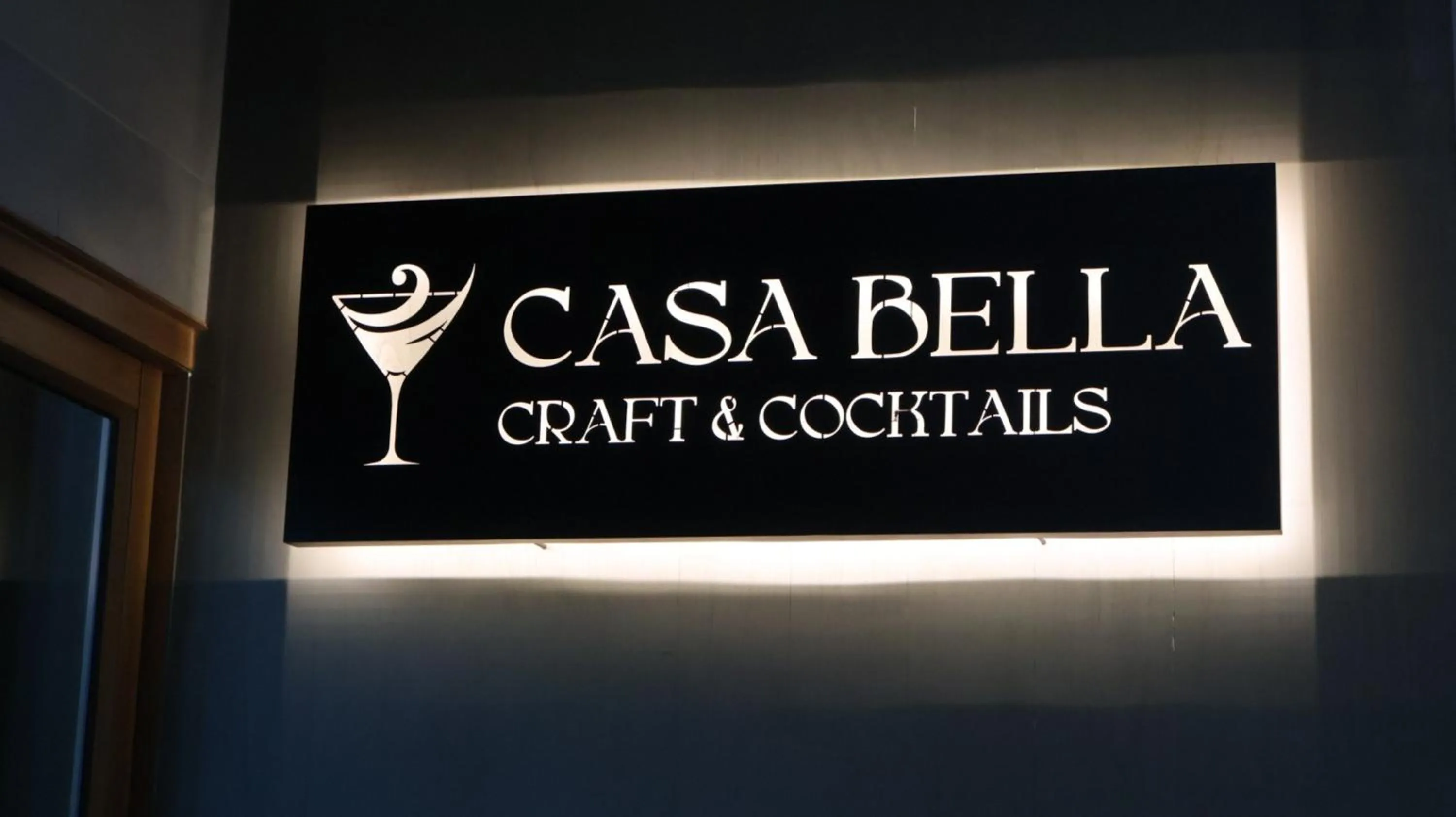 Lounge or bar in Bella Nara Phuket Naiyang Beach