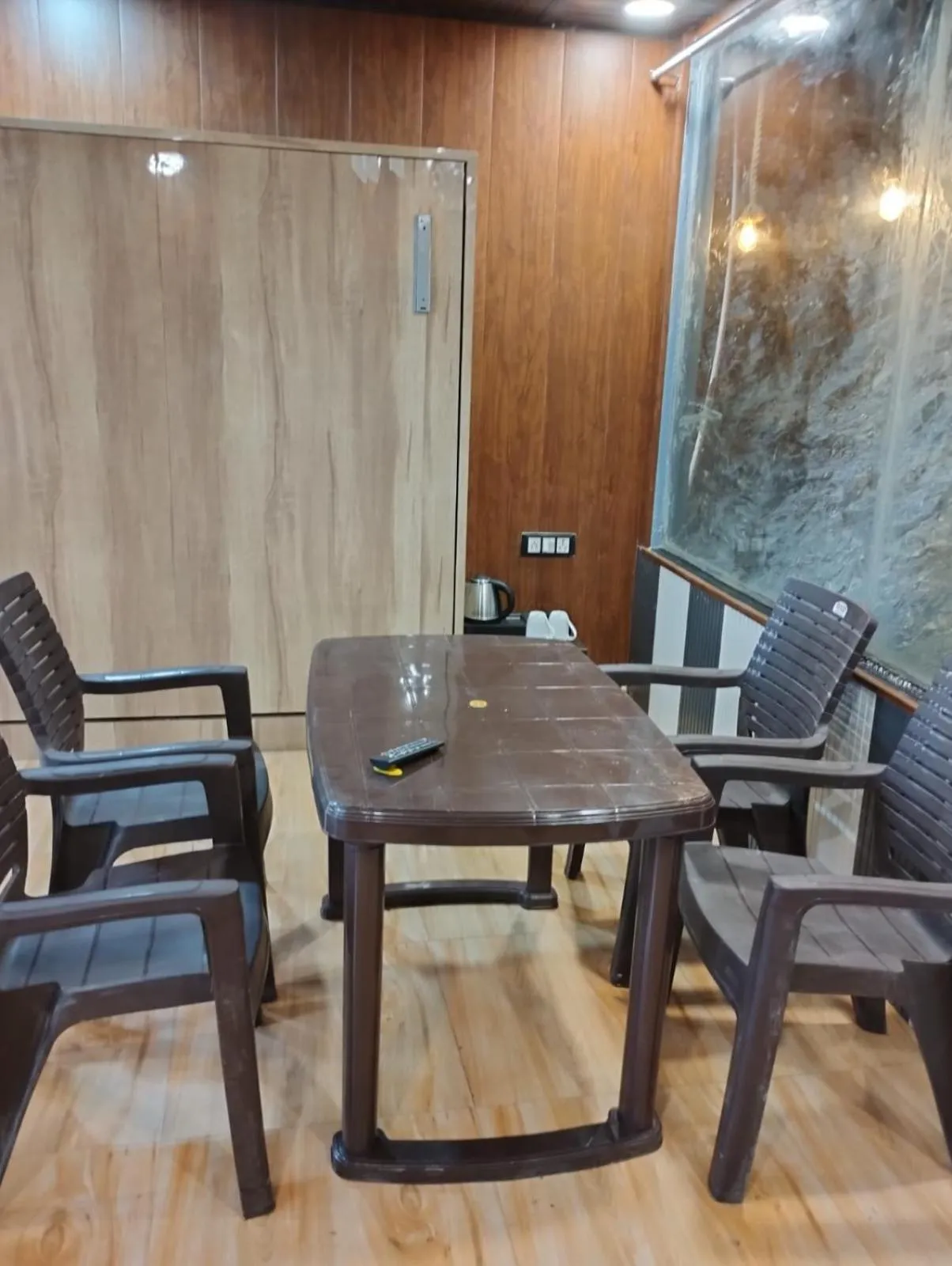 Dining area in Hotel Pearl Residency