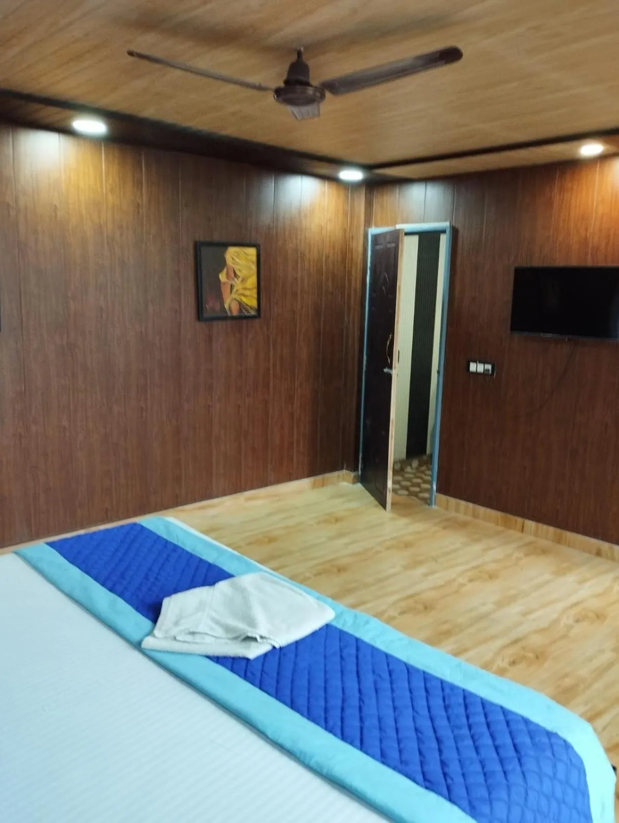 Photo of the whole room, Bed in Hotel Pearl Residency