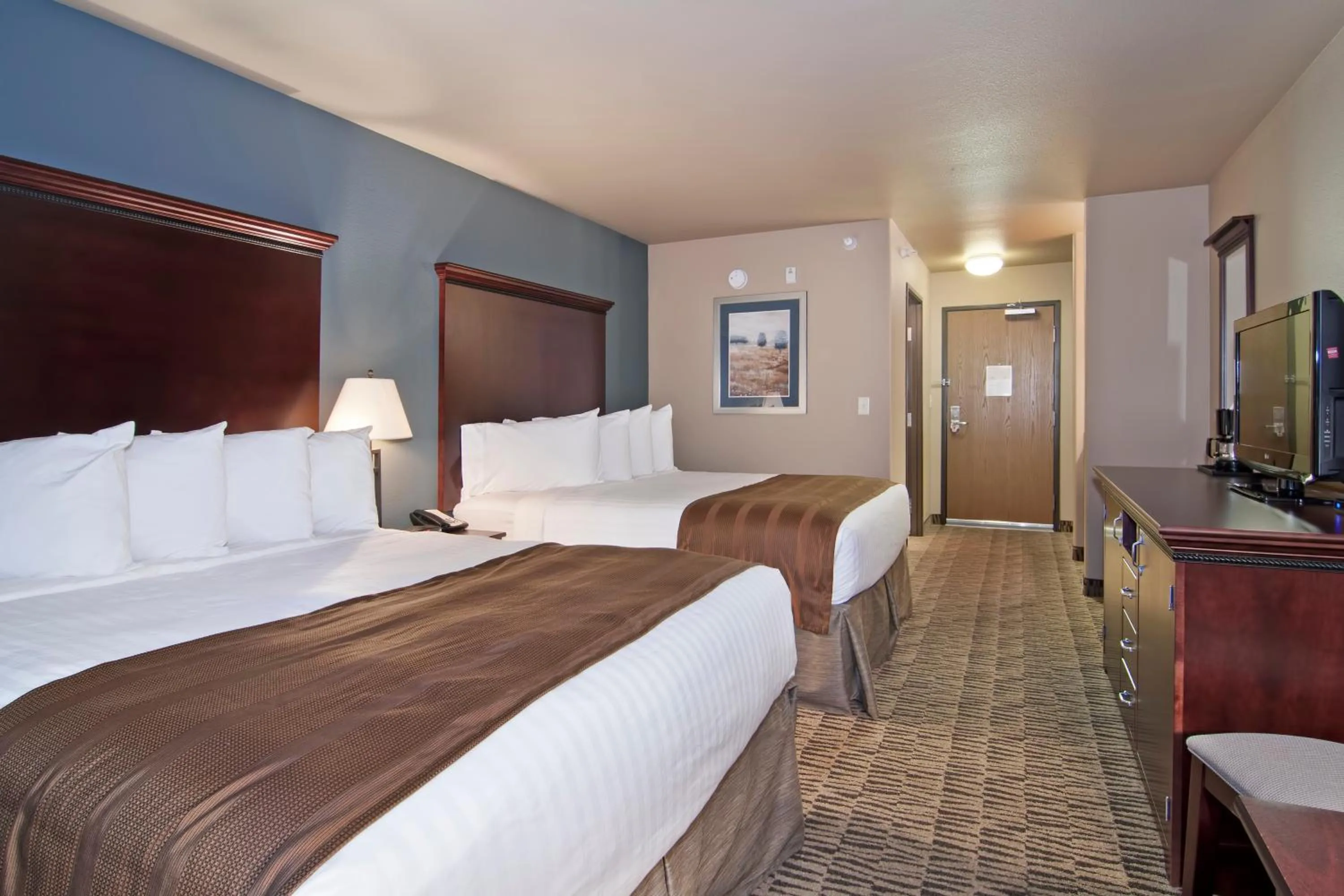 Photo of the whole room, Bed in The Watford