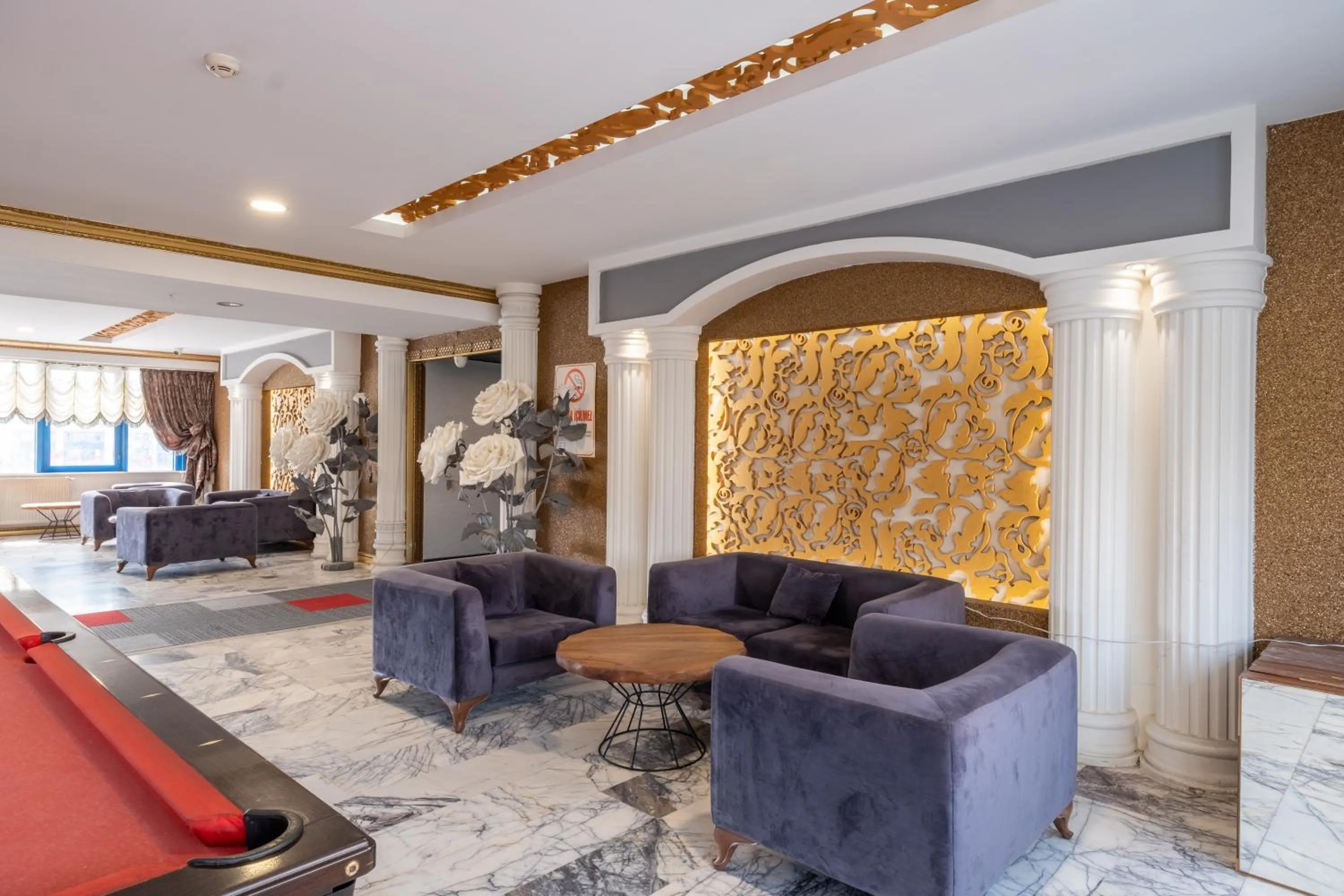 Living room in Istanbul Nova Hotel