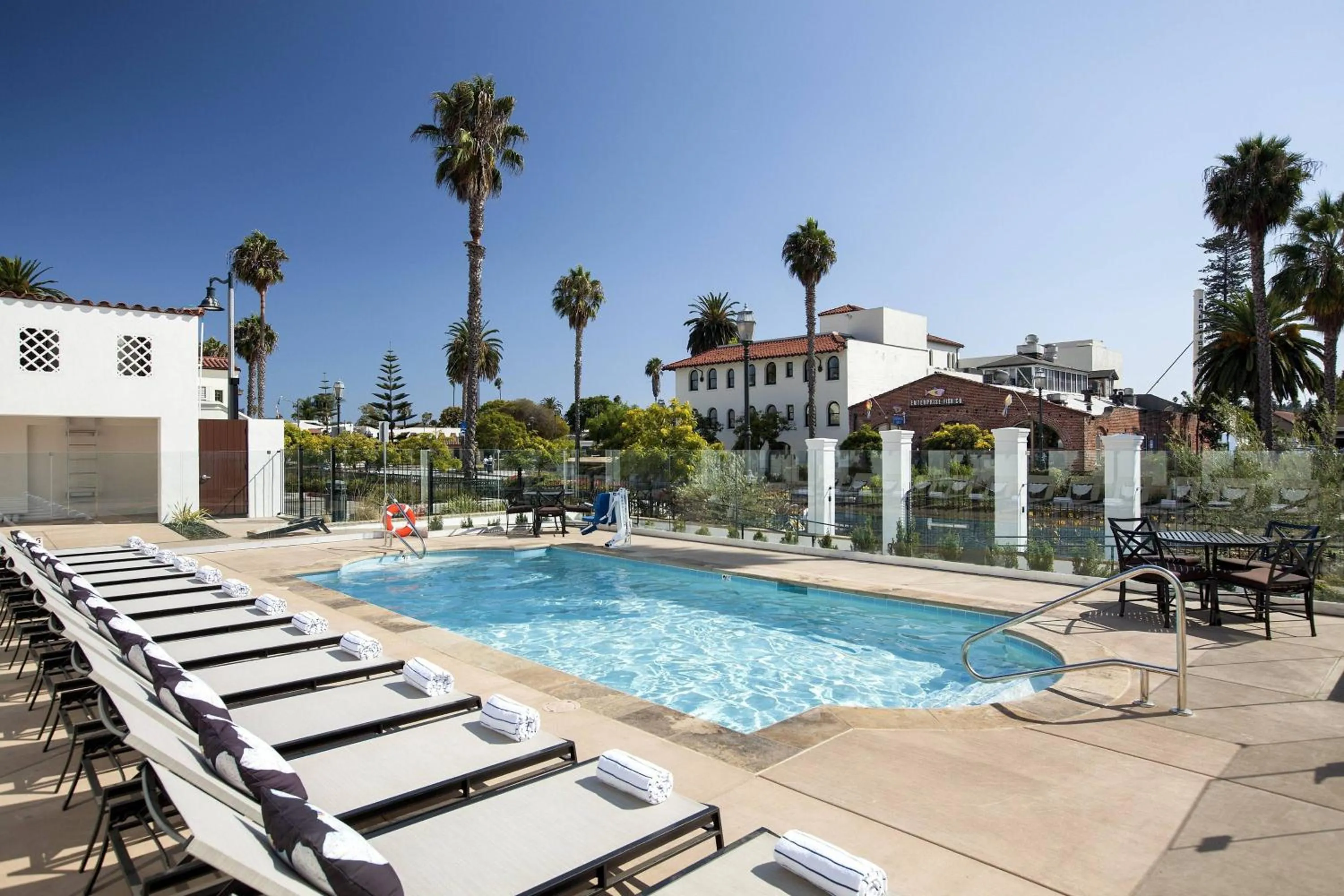 Swimming pool in Moxy Santa Barbara