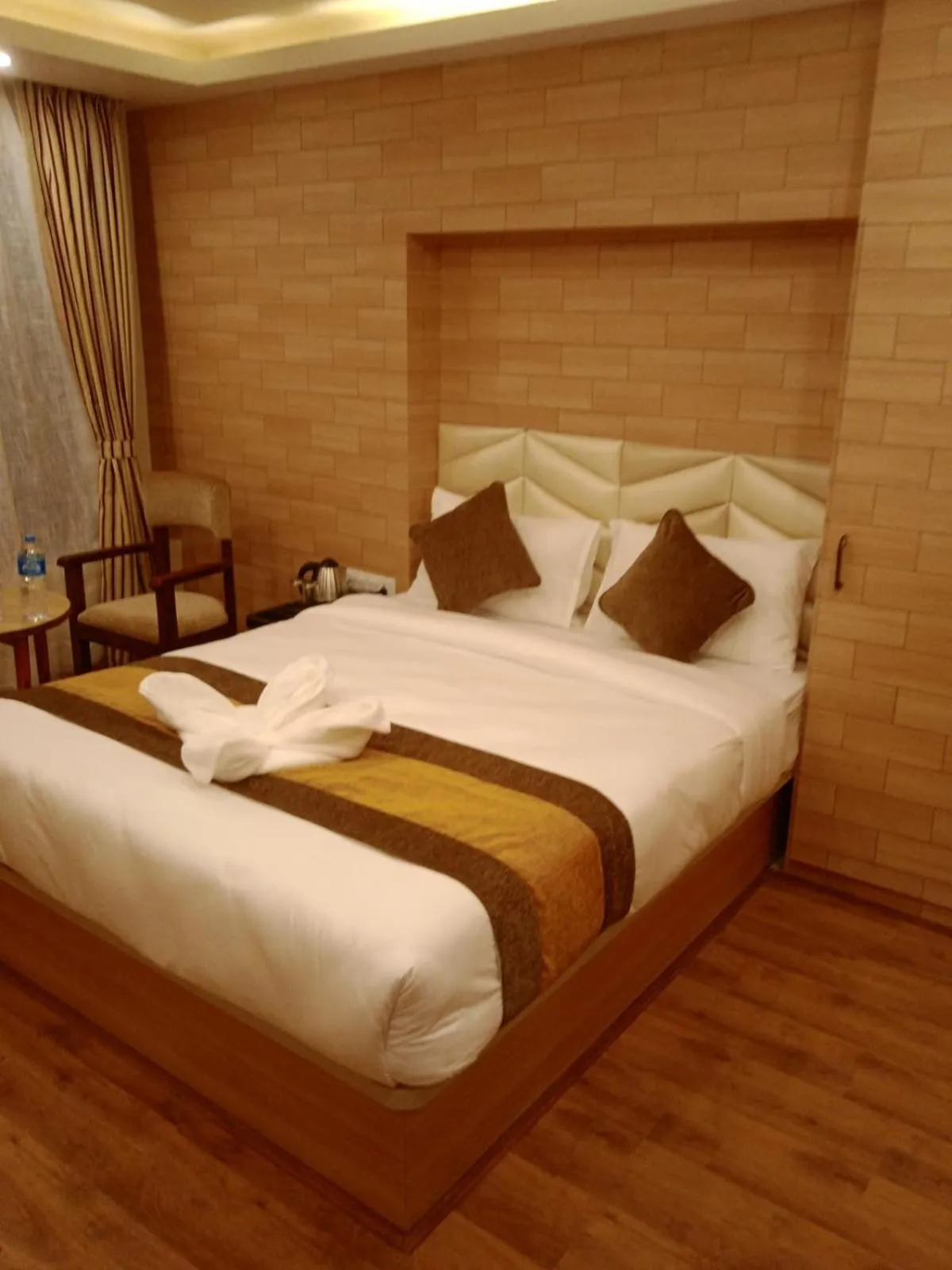 Bed in Hotel Airport Gurkha