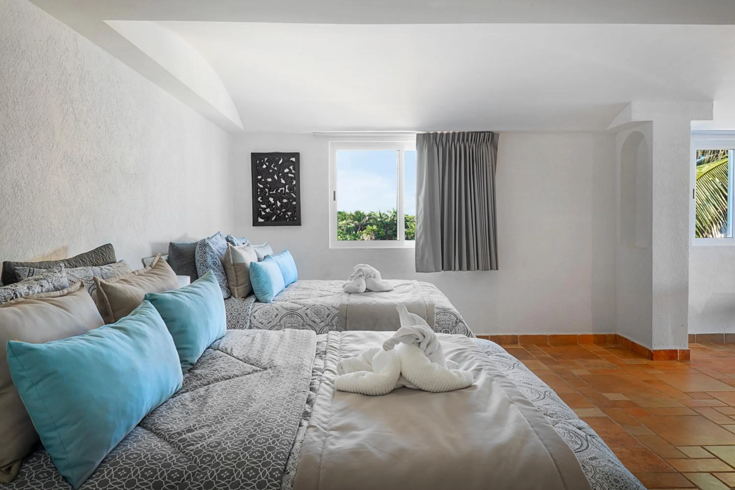 Photo of the whole room in Caleta Tankah