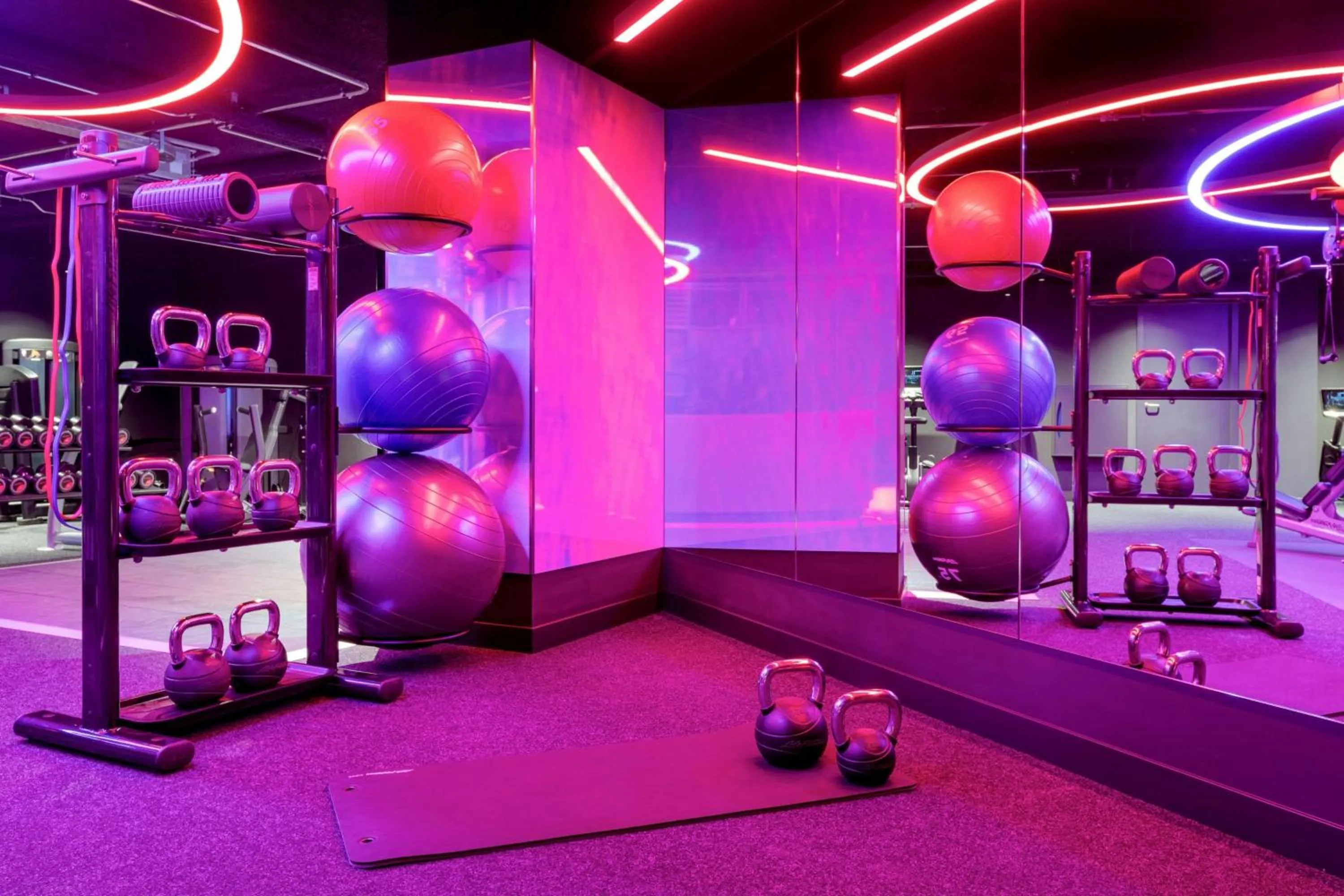 Fitness centre/facilities in Renaissance Amsterdam Hotel