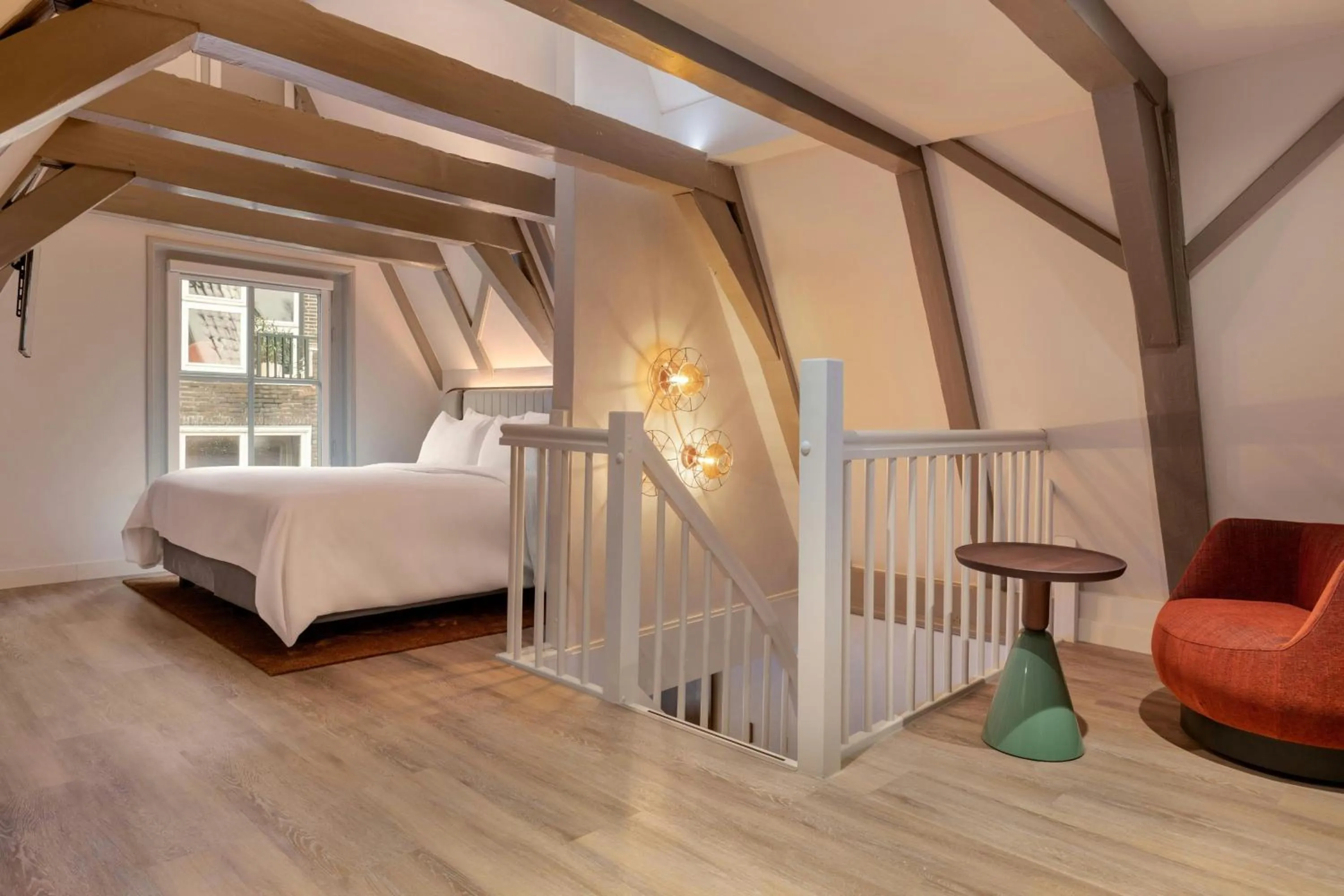 Photo of the whole room, Bed in Renaissance Amsterdam Hotel