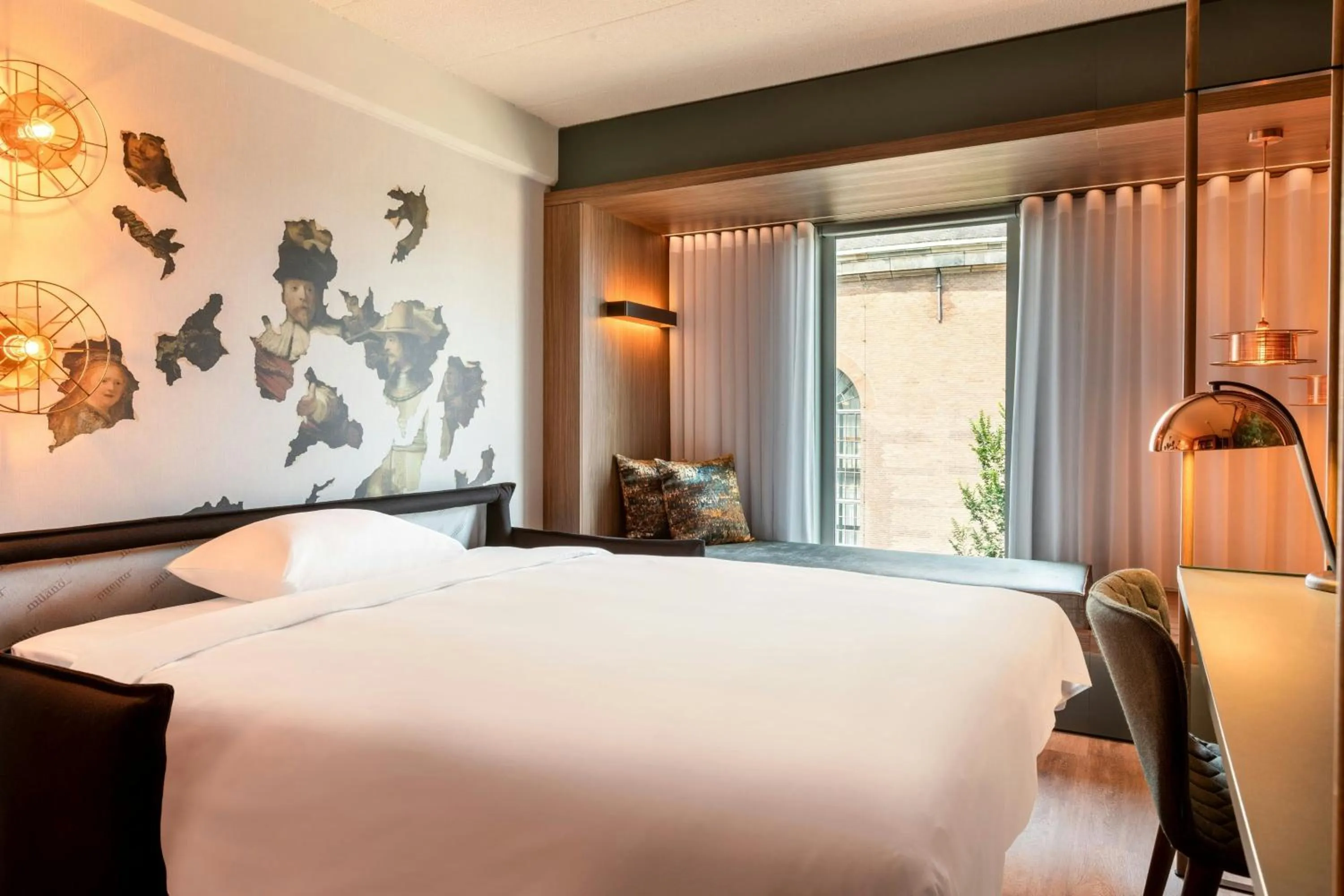 Photo of the whole room, Bed in Renaissance Amsterdam Hotel