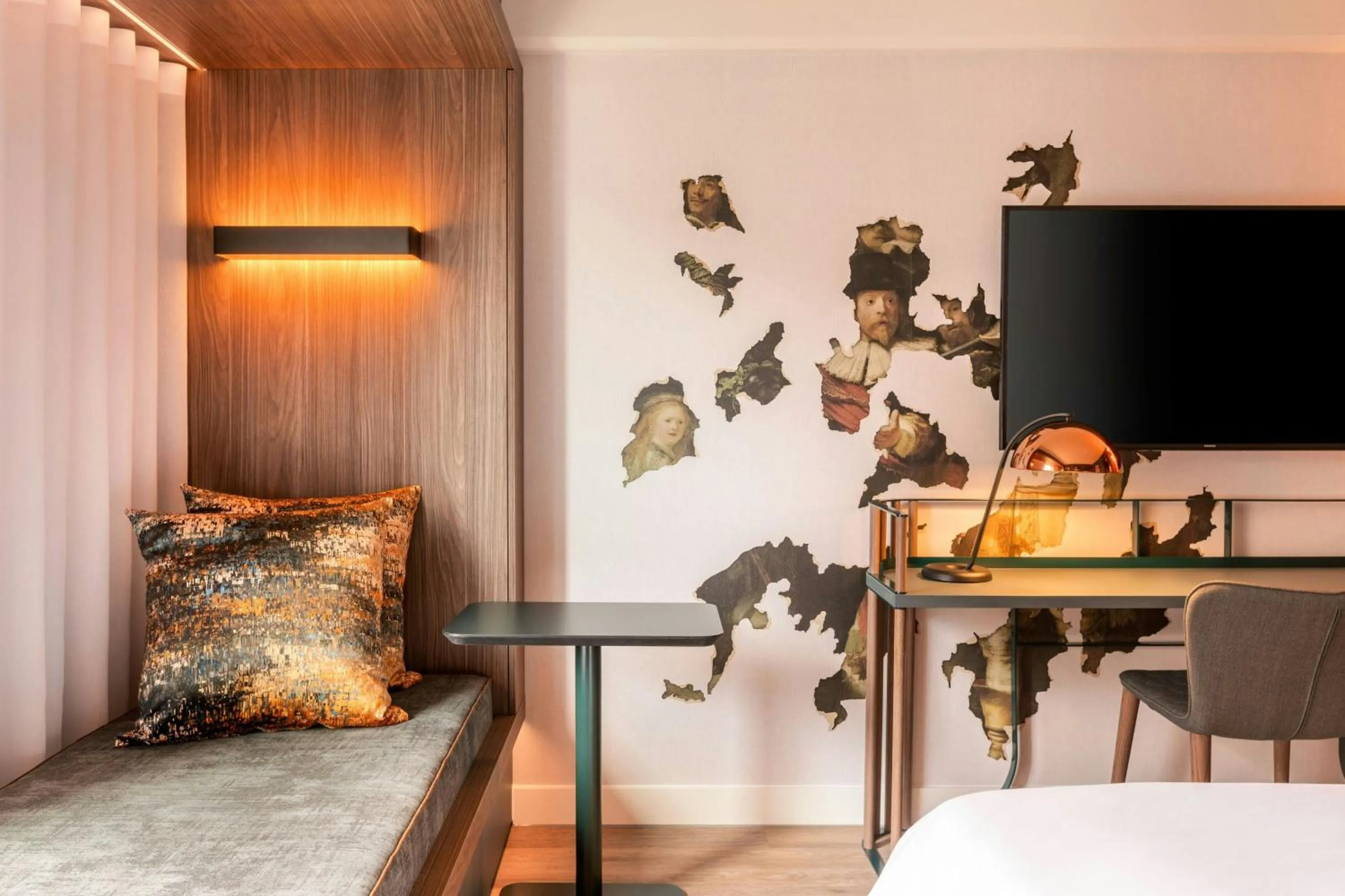 Photo of the whole room, Bed in Renaissance Amsterdam Hotel