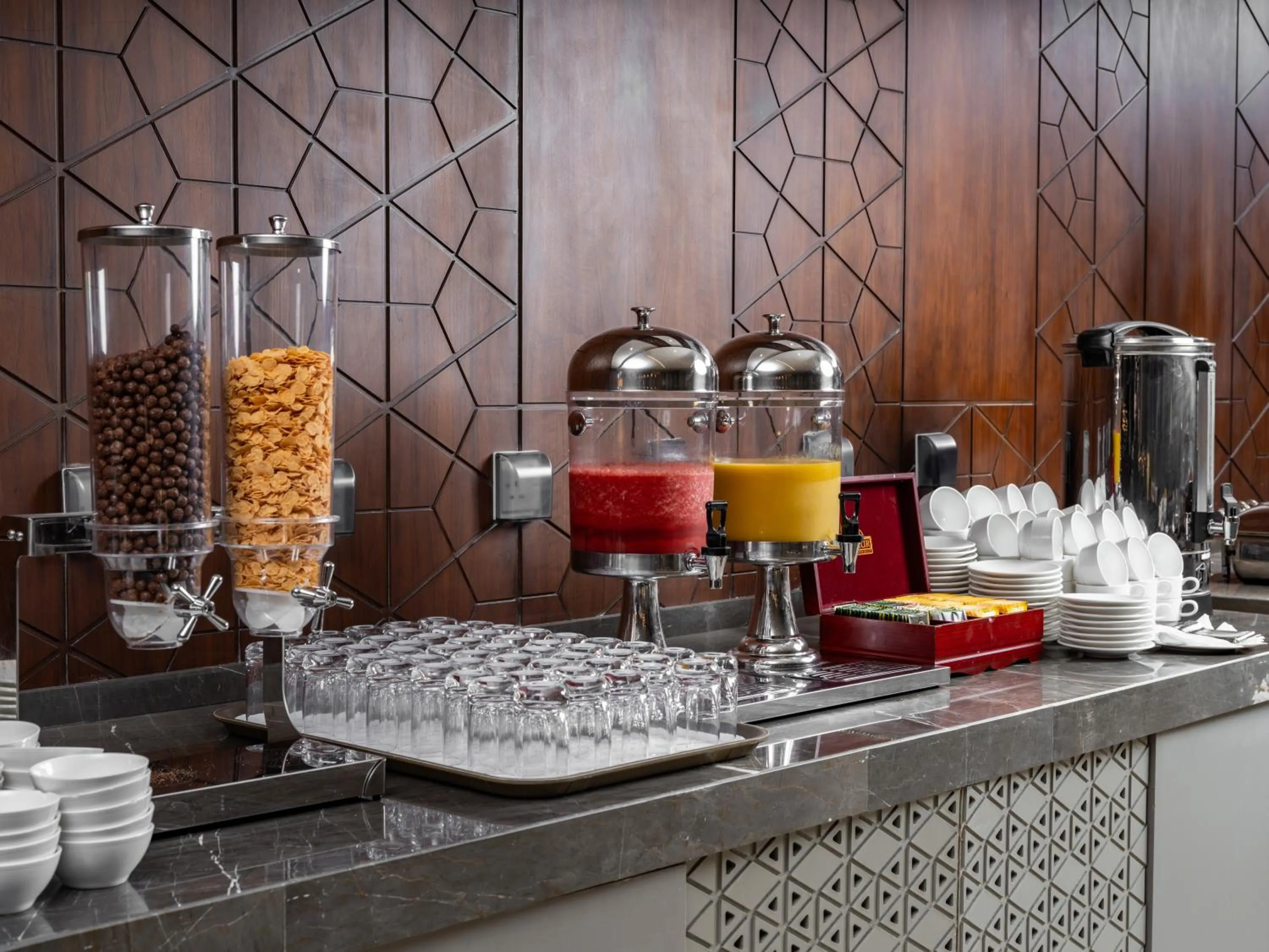 Food and drinks in Wirgan Hotel Al Nour