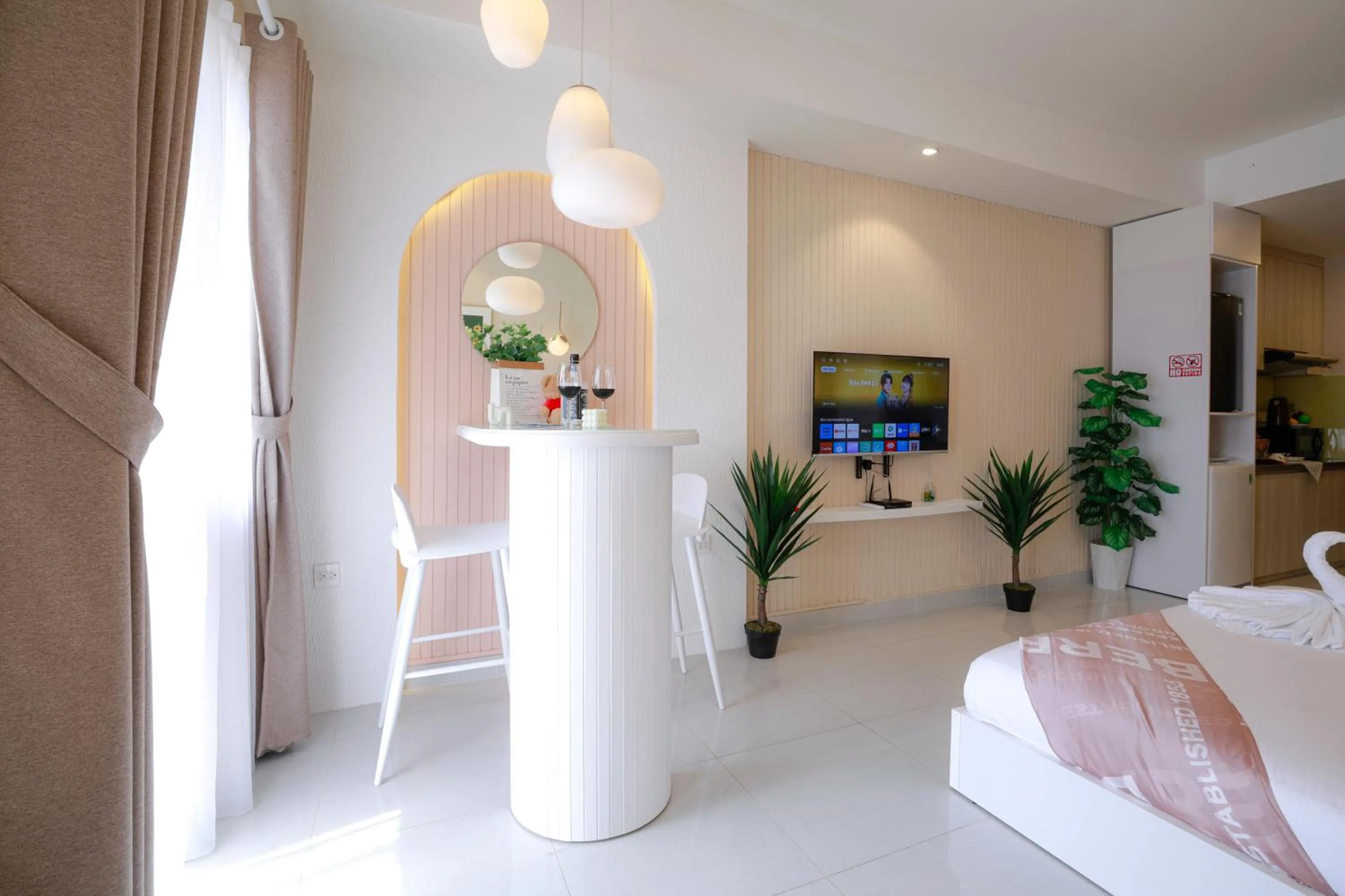 TV and multimedia, Bed in May Soho Saigon Serviced Apartment
