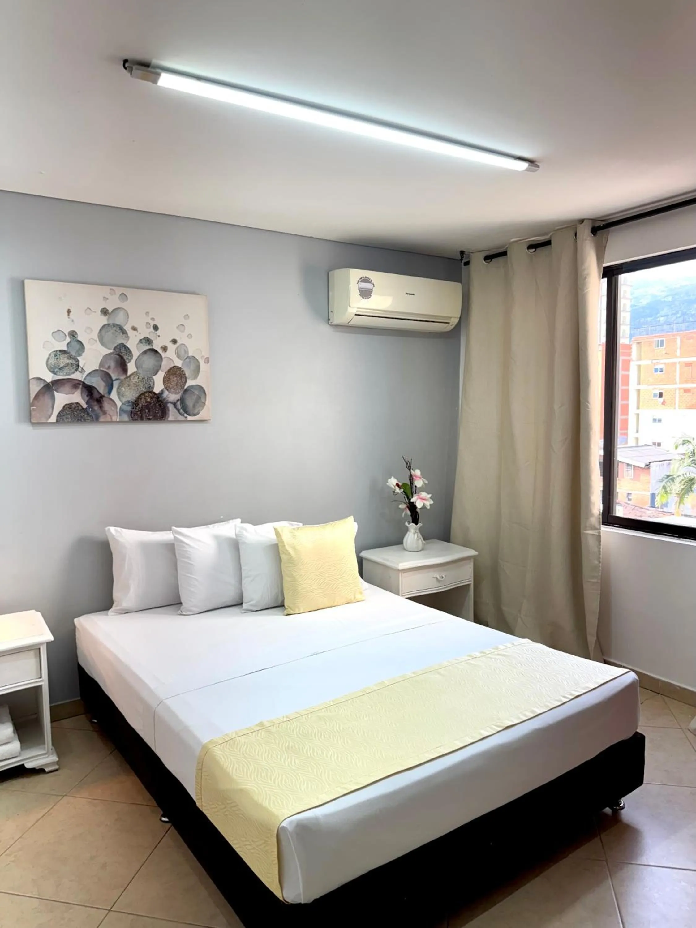 Bedroom, Bed in Hotel Prince Plaza - Laureles Estadio