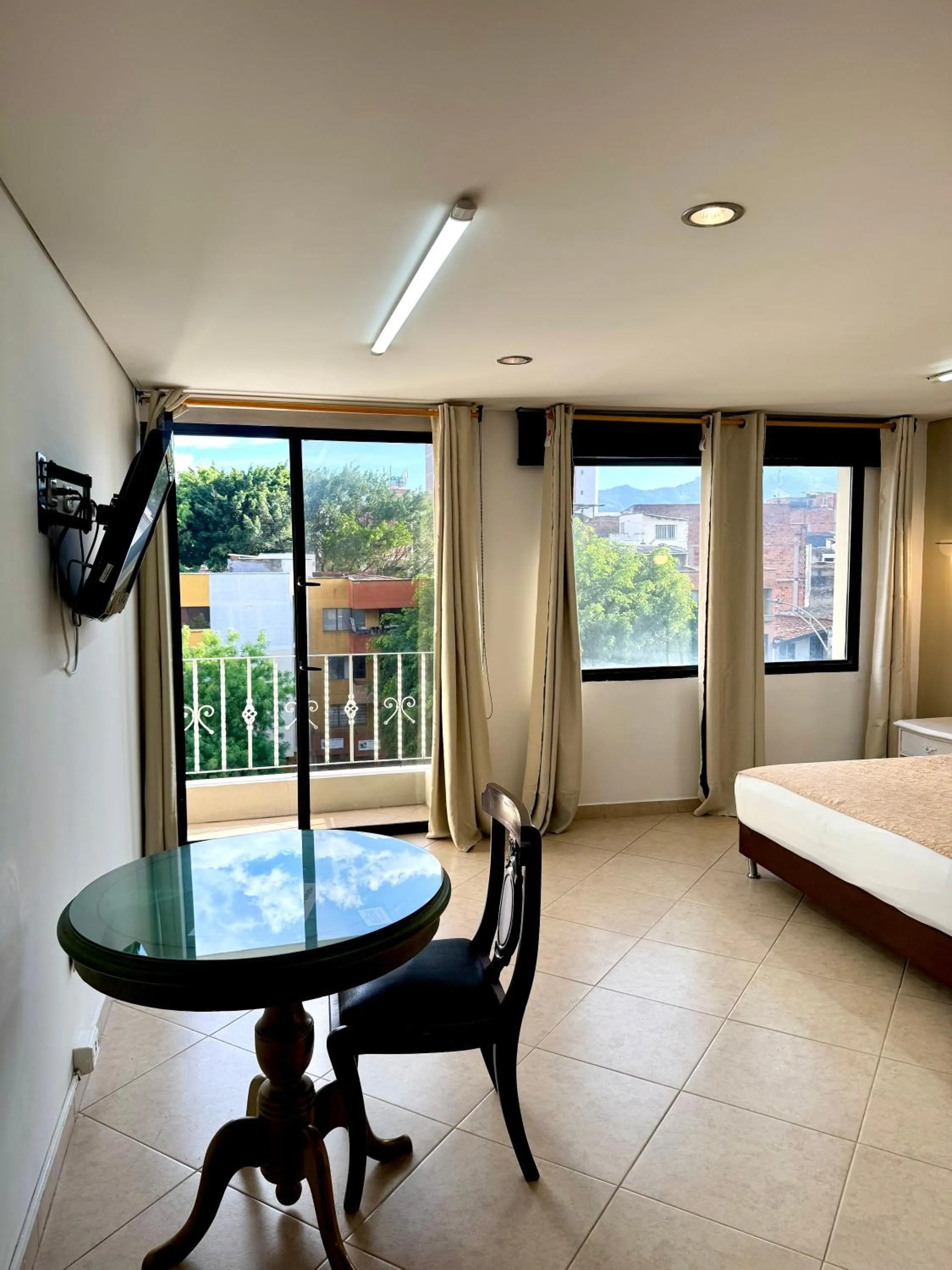 Seating area, Bed in Hotel Prince Plaza - Laureles Estadio