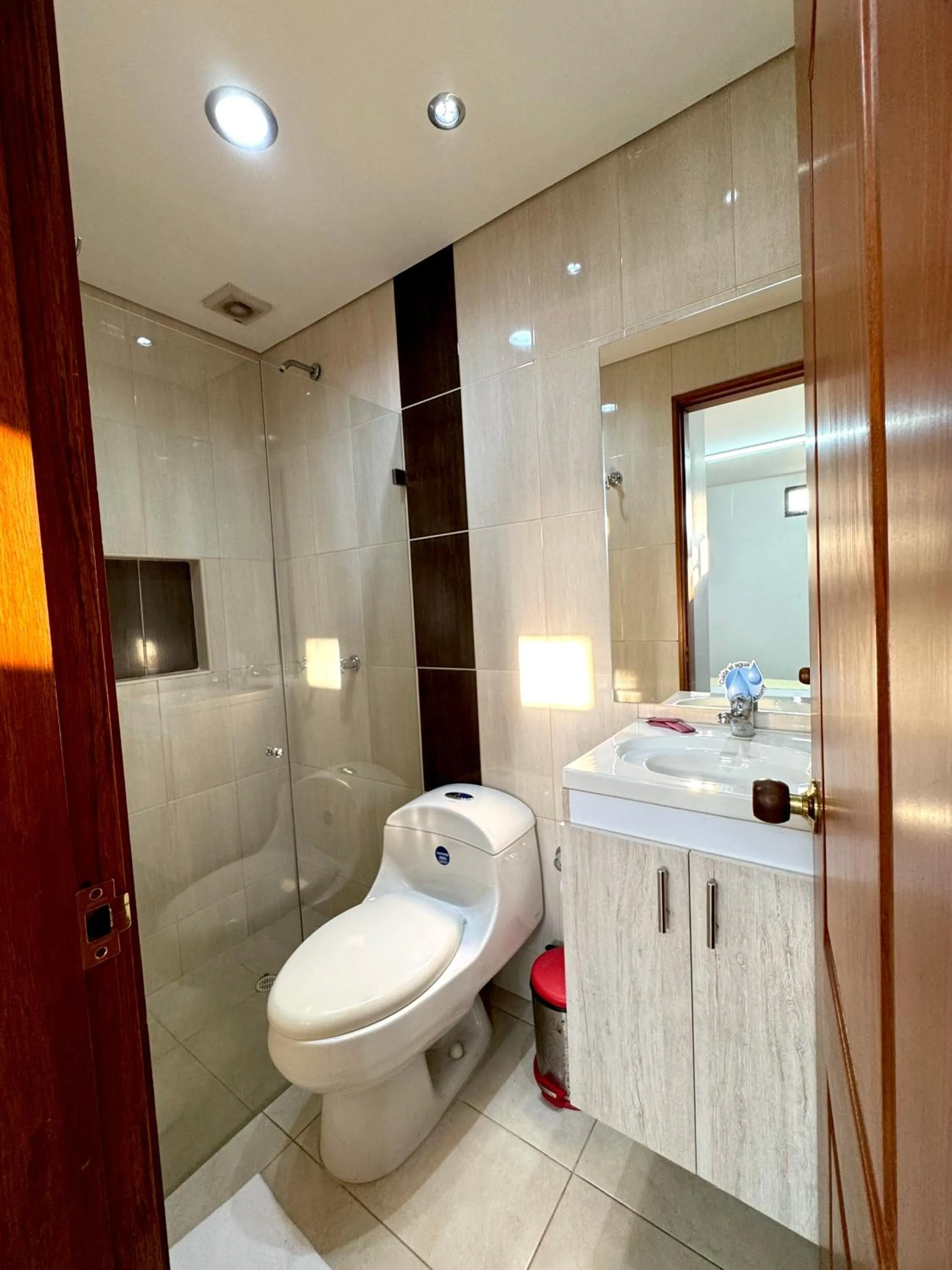 Shower in Hotel Prince Plaza - Laureles Estadio