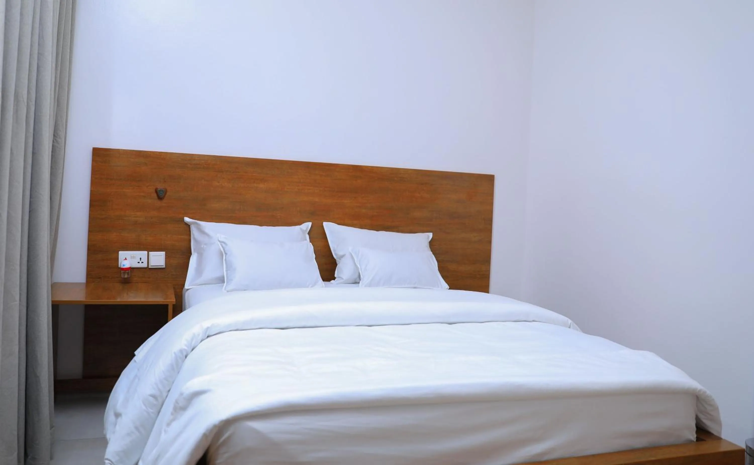 Bedroom, Bed in Velvet Suites