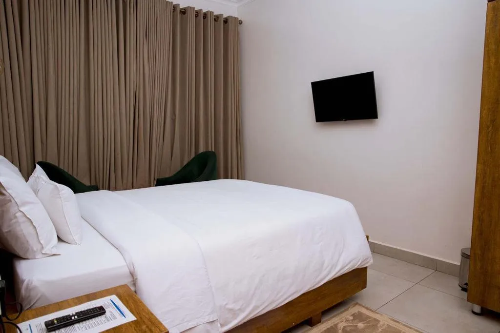 Bed in Velvet Suites