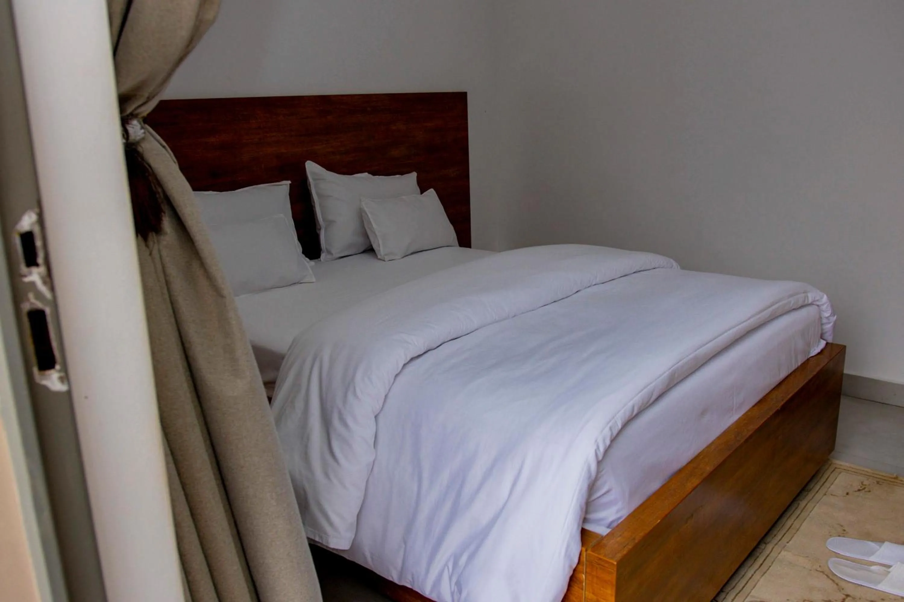 Bedroom, Bed in Velvet Suites