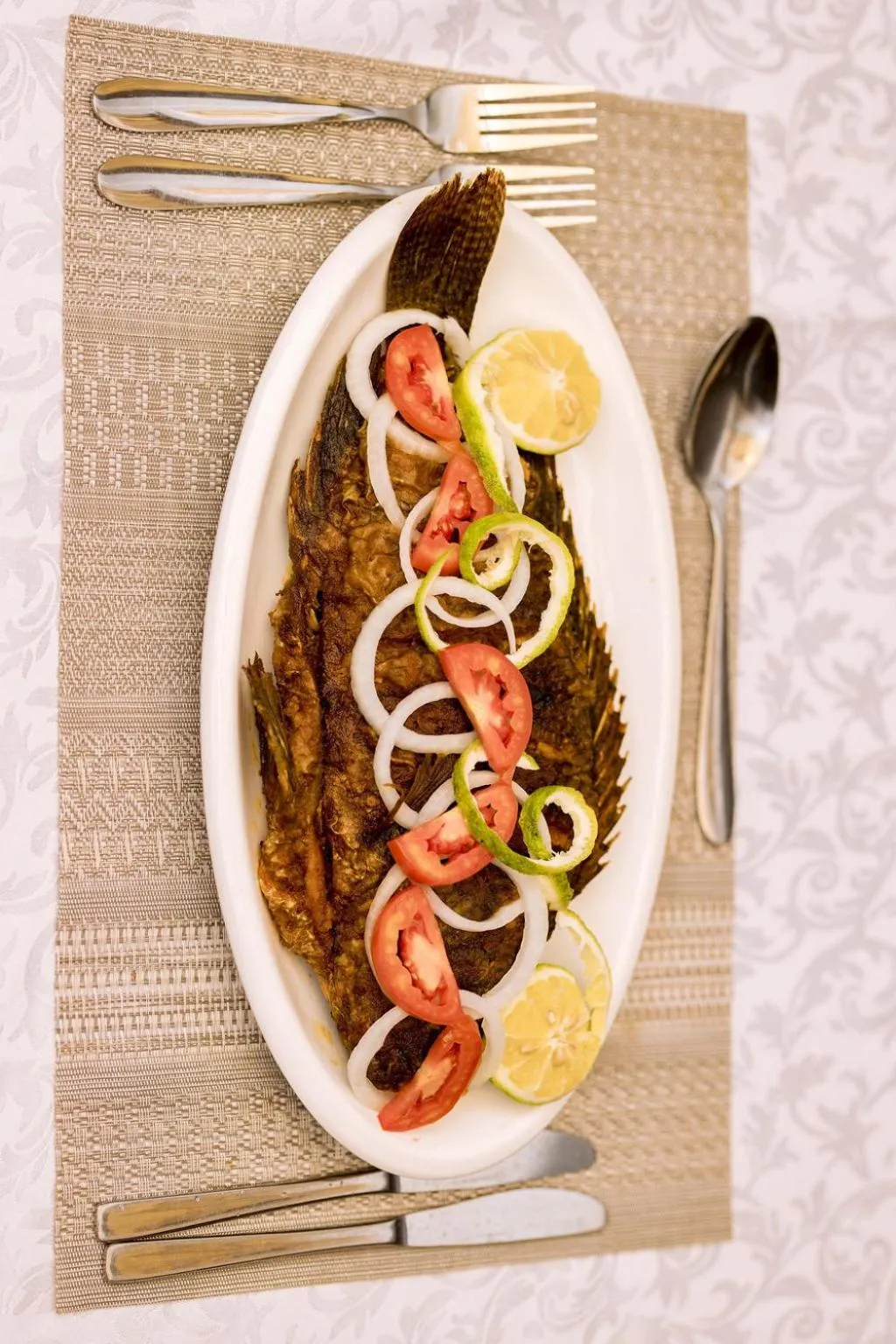 Restaurant/places to eat in Velvet Suites