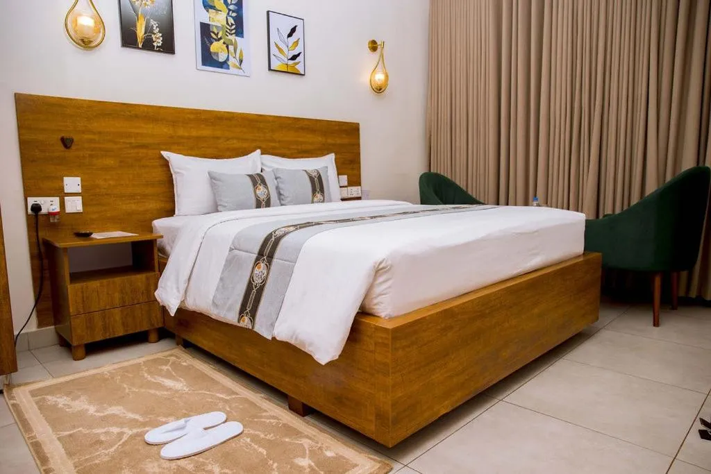 Bed in Velvet Suites