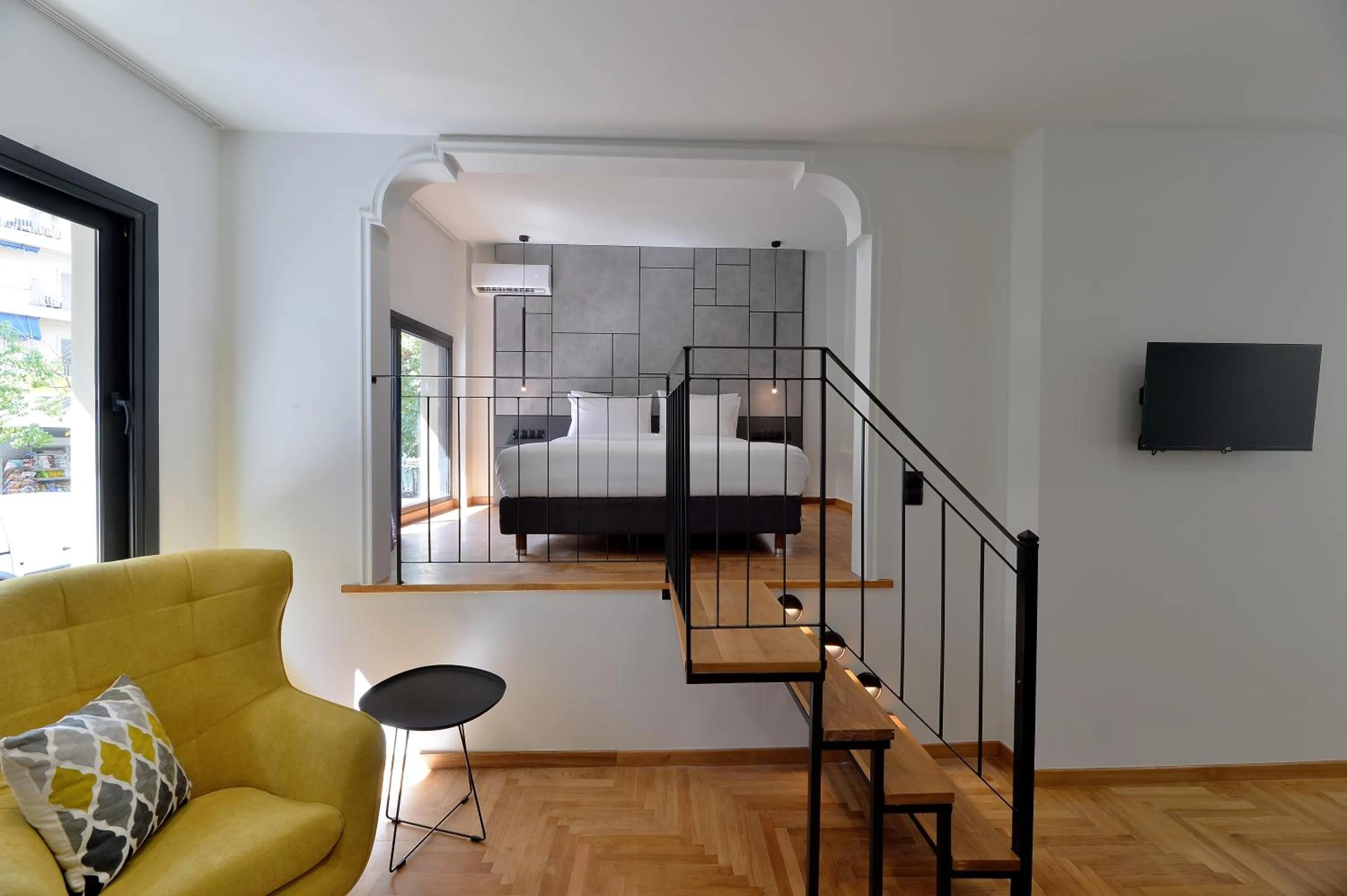 TV and multimedia in Athenian Gem