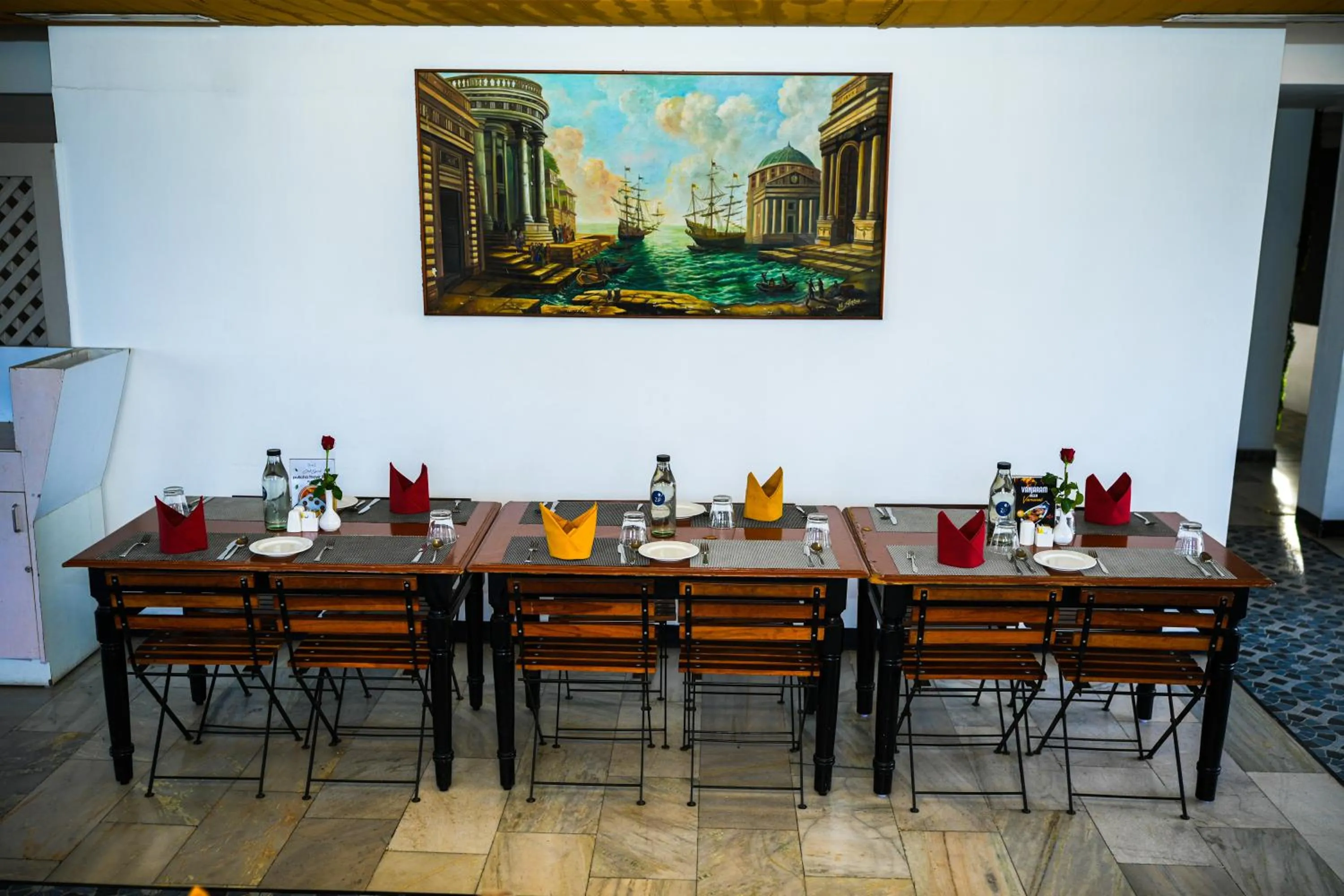 Restaurant/places to eat in Zip by Spree Hotels Mangala International