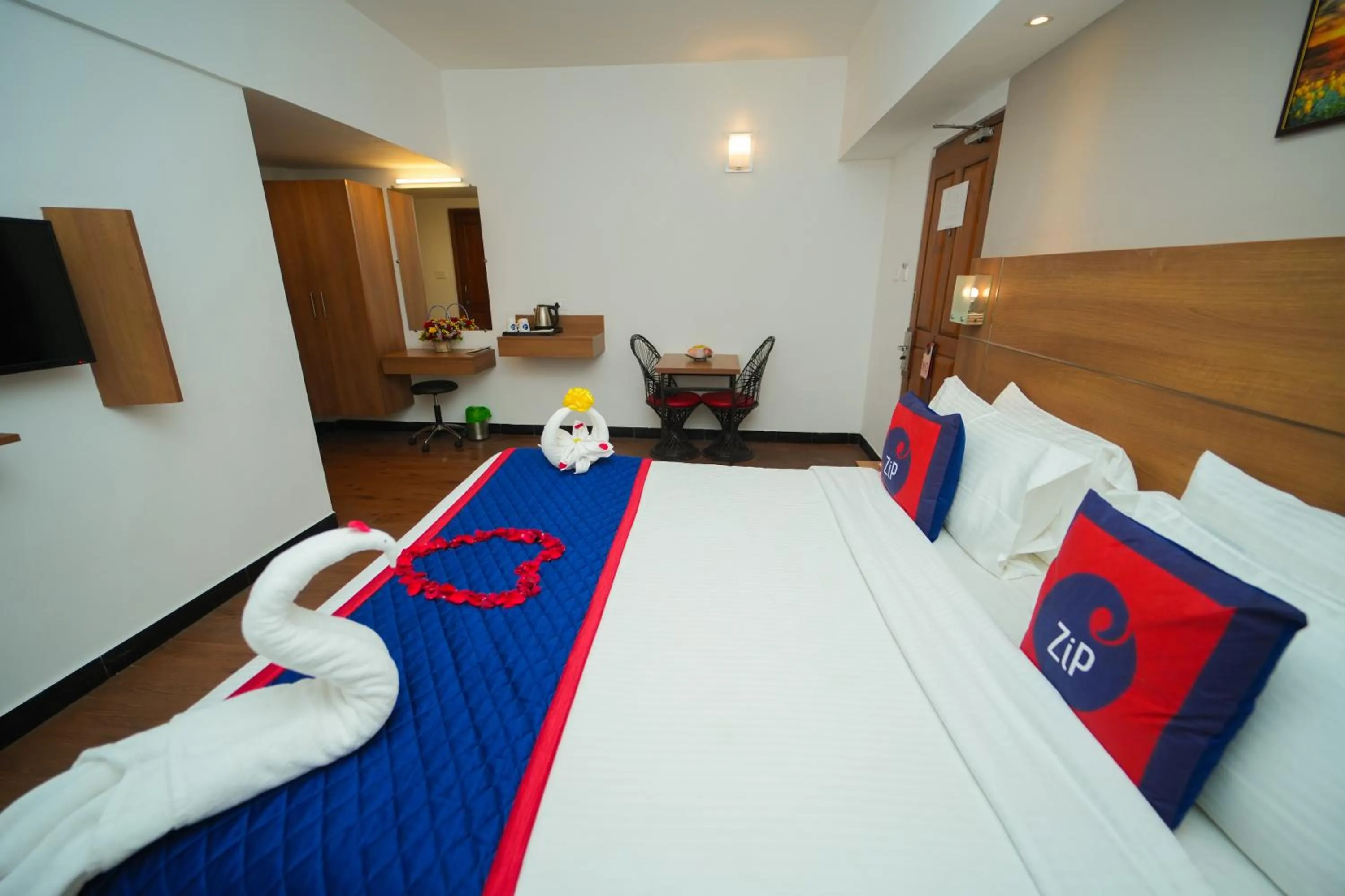 Bed in Zip by Spree Hotels Mangala International