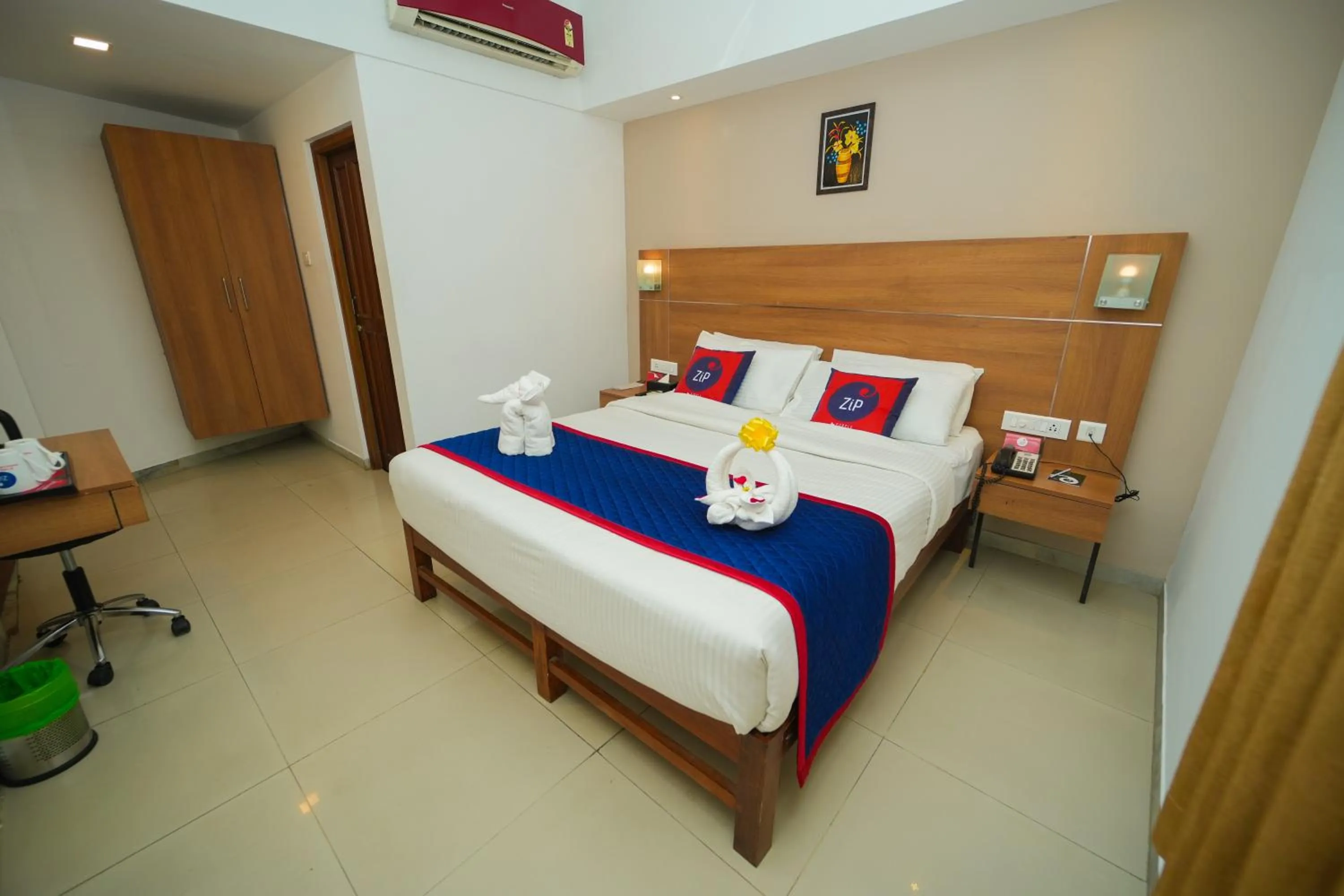 Bed in Zip by Spree Hotels Mangala International