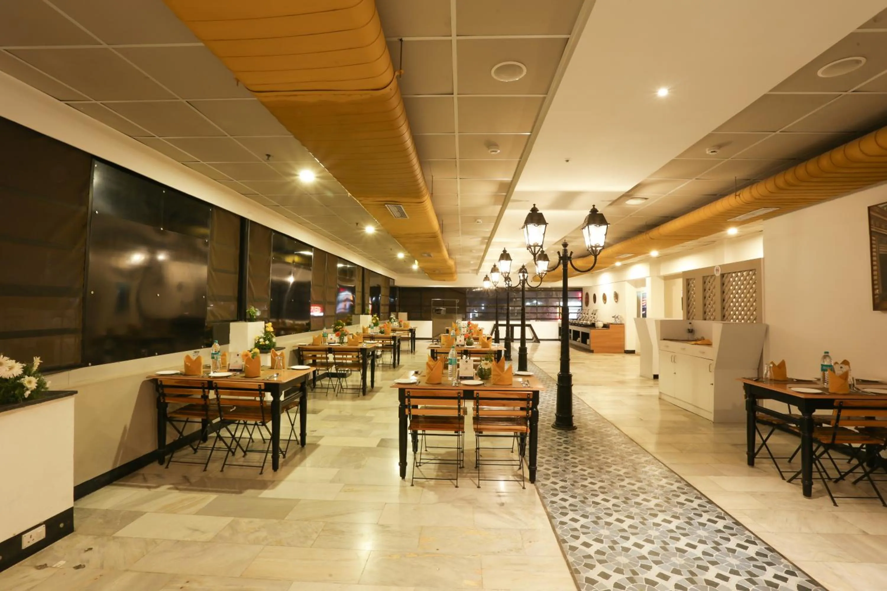 Restaurant/places to eat in Zip by Spree Hotels Mangala International