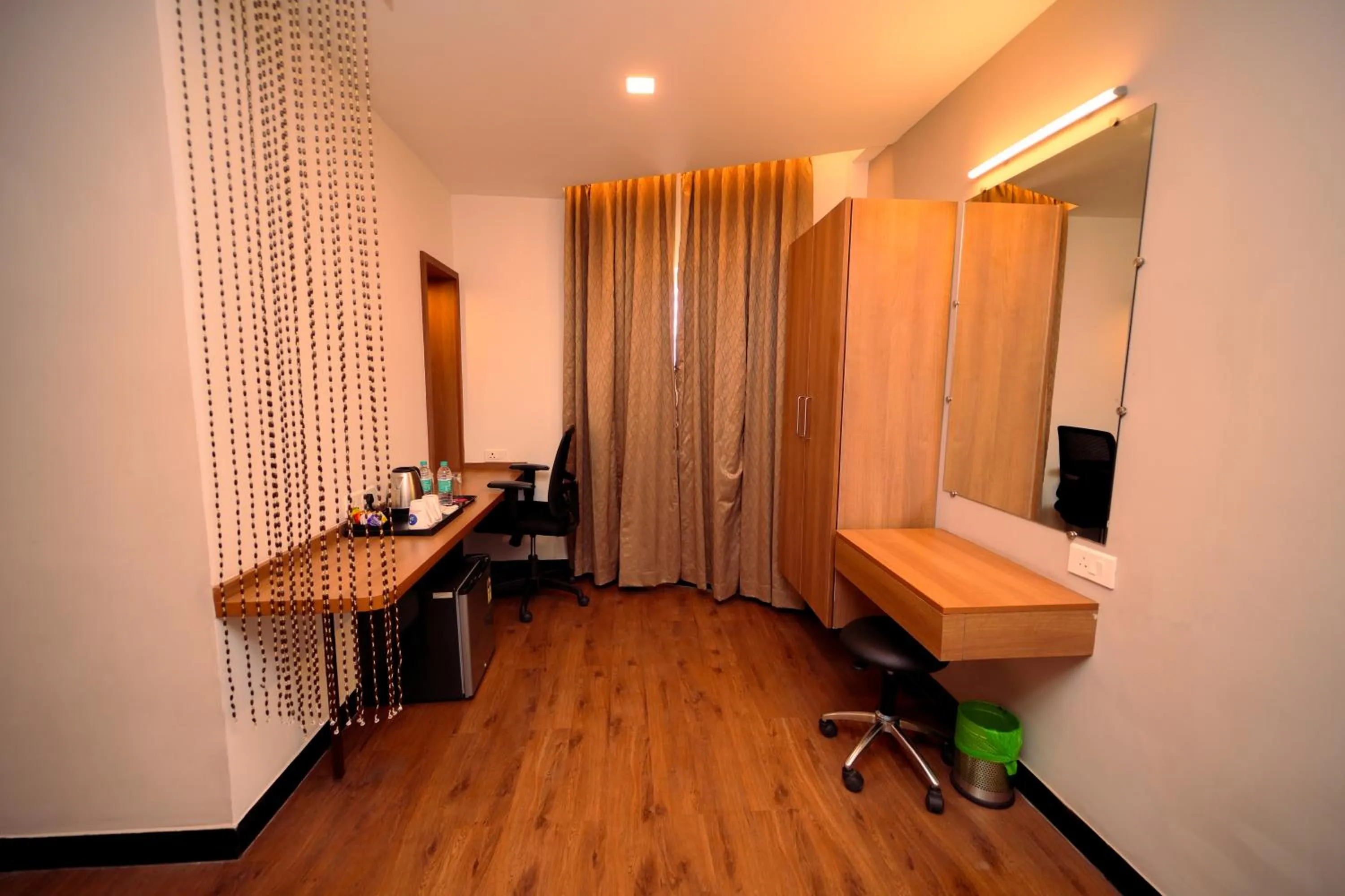 Seating area in Zip by Spree Hotels Mangala International