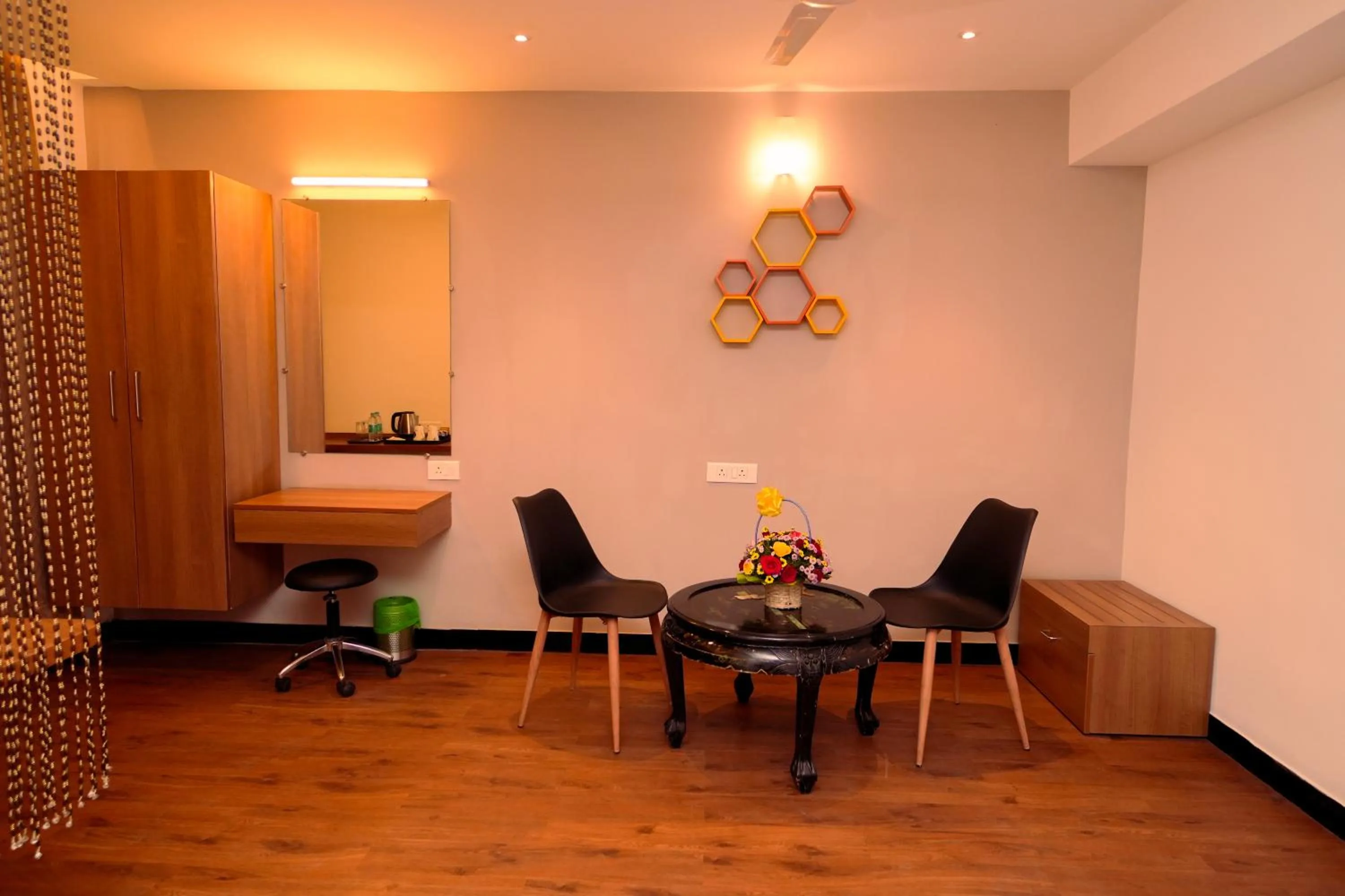 Living room in Zip by Spree Hotels Mangala International