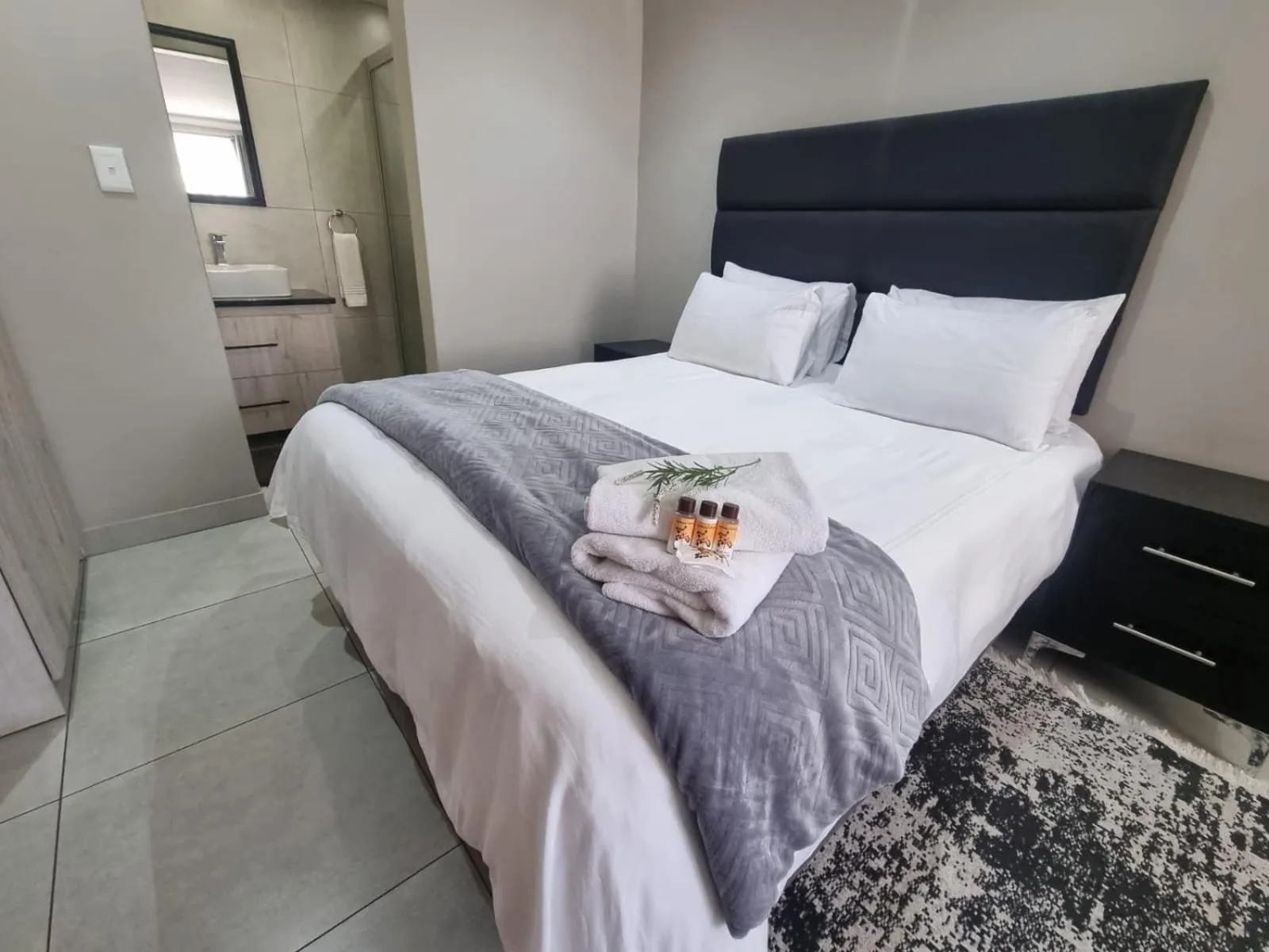 Bed in Emerald Guesthouse