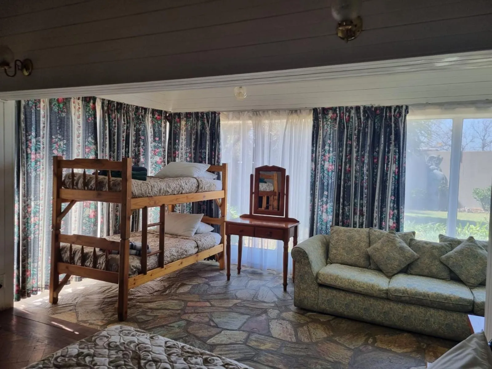 Bed in Emerald Guesthouse